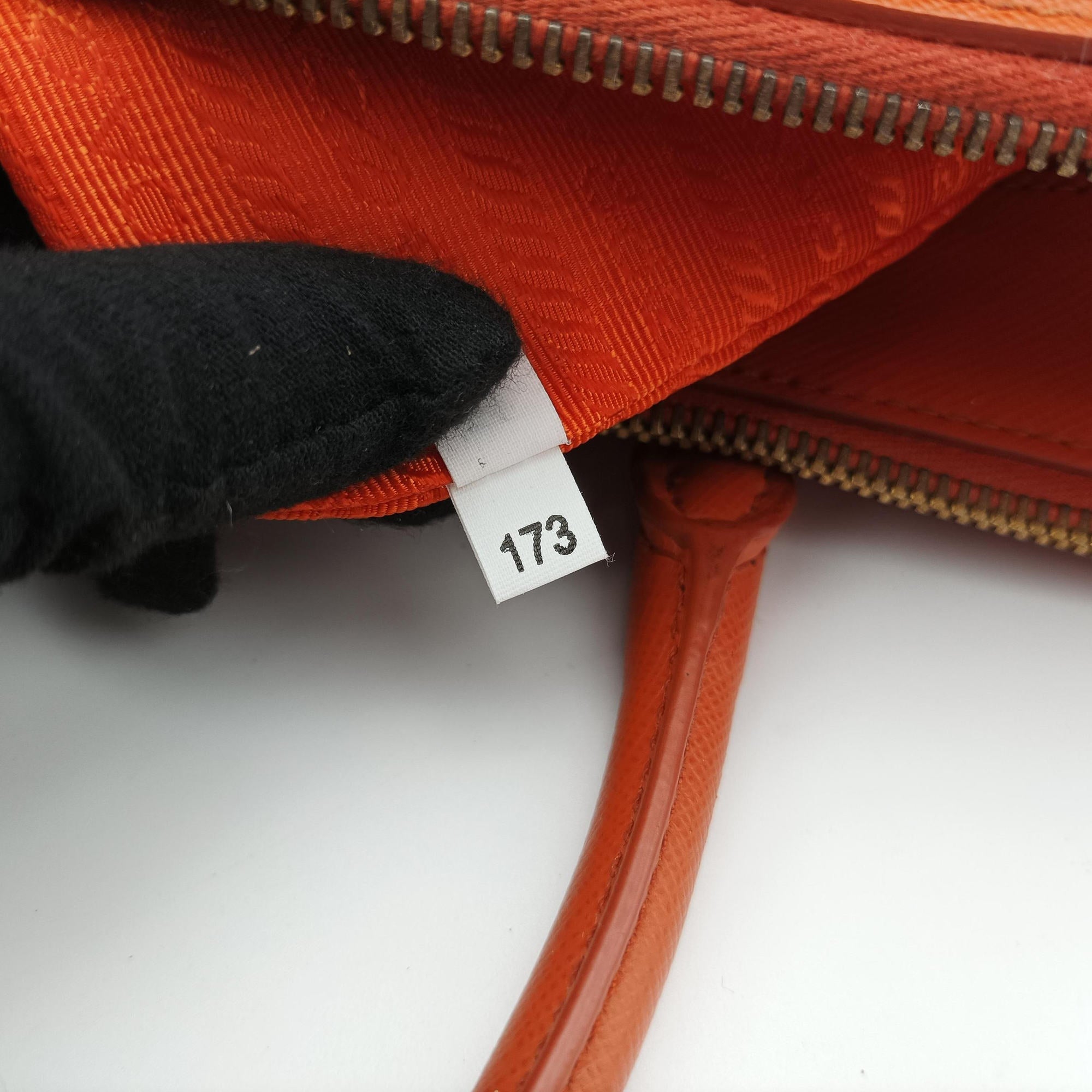 Pre-owned Prada Galleria Orange SAFFIANO Leather BN1786 handbag | stylenewstar