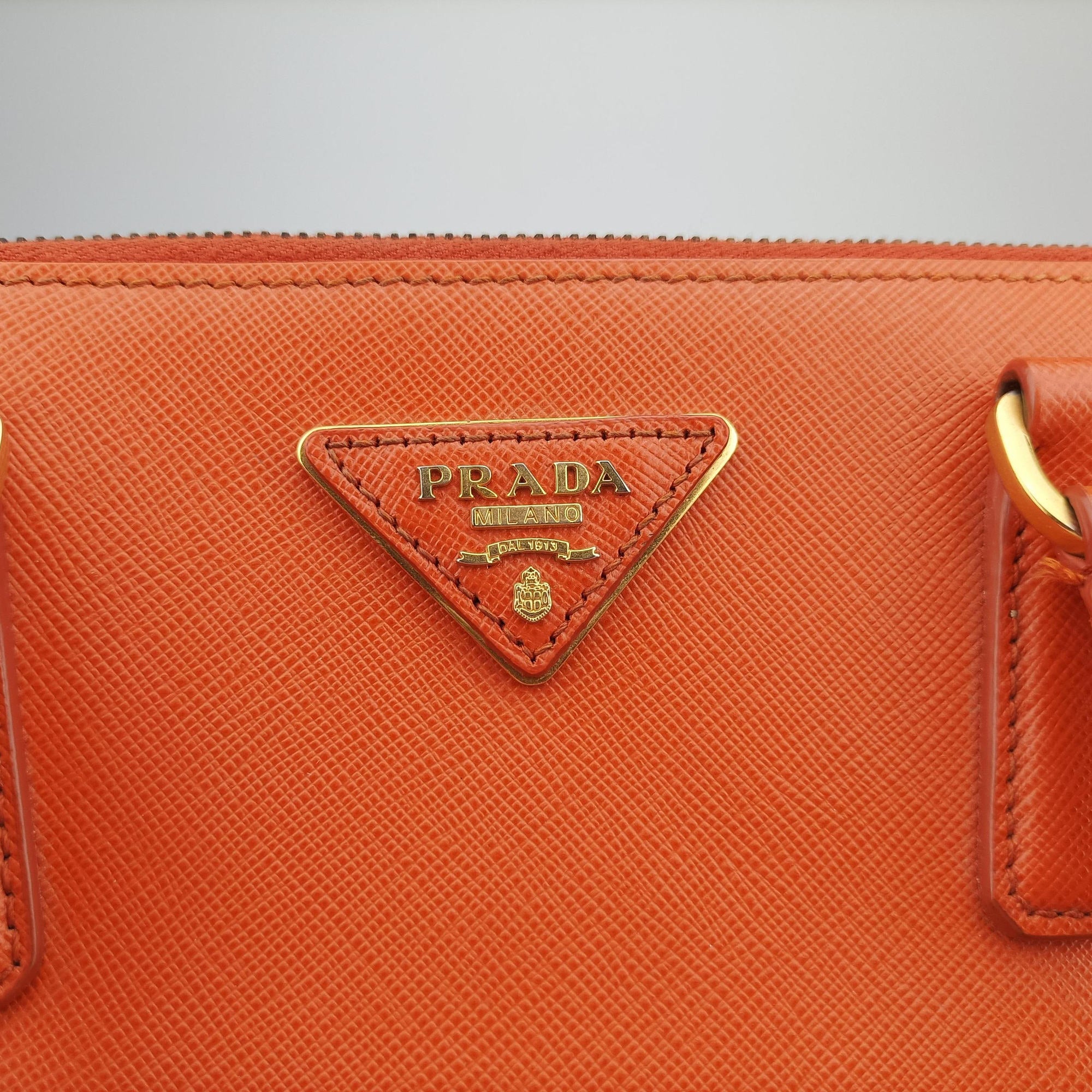 Pre-owned Prada Galleria Orange SAFFIANO Leather BN1786 handbag | stylenewstar