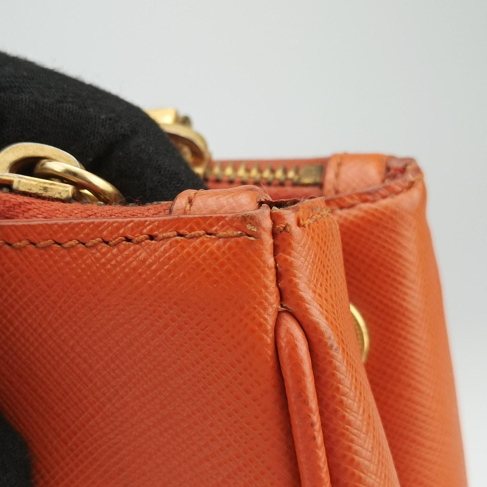 Pre-owned Prada Galleria Orange SAFFIANO Leather BN1786 handbag | stylenewstar