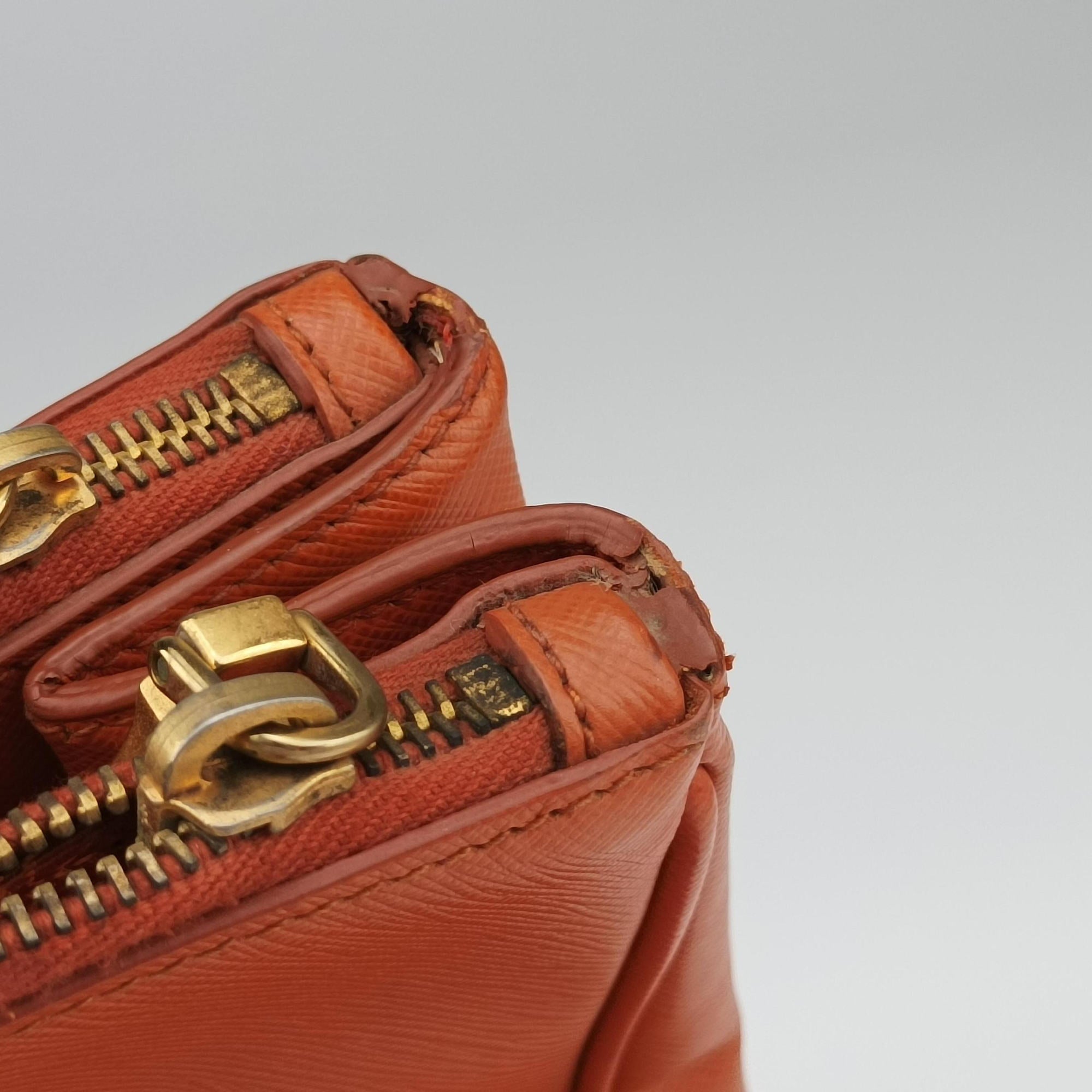 Pre-owned Prada Galleria Orange SAFFIANO Leather BN1786 handbag | stylenewstar