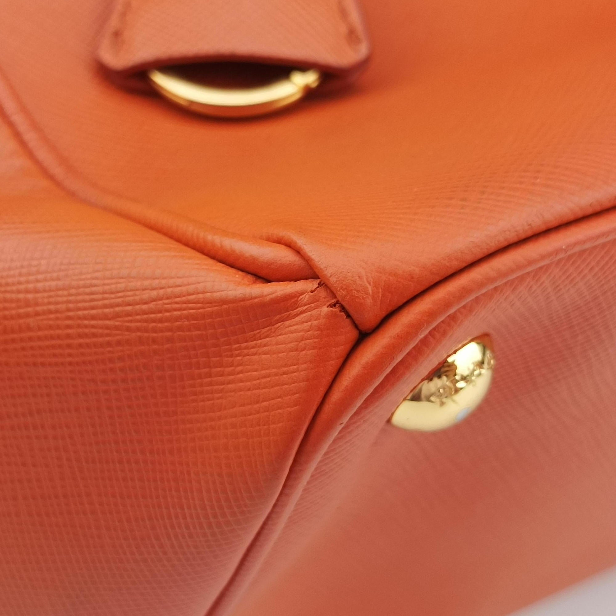Pre-owned Prada Galleria Orange SAFFIANO Leather BN1786 handbag | stylenewstar