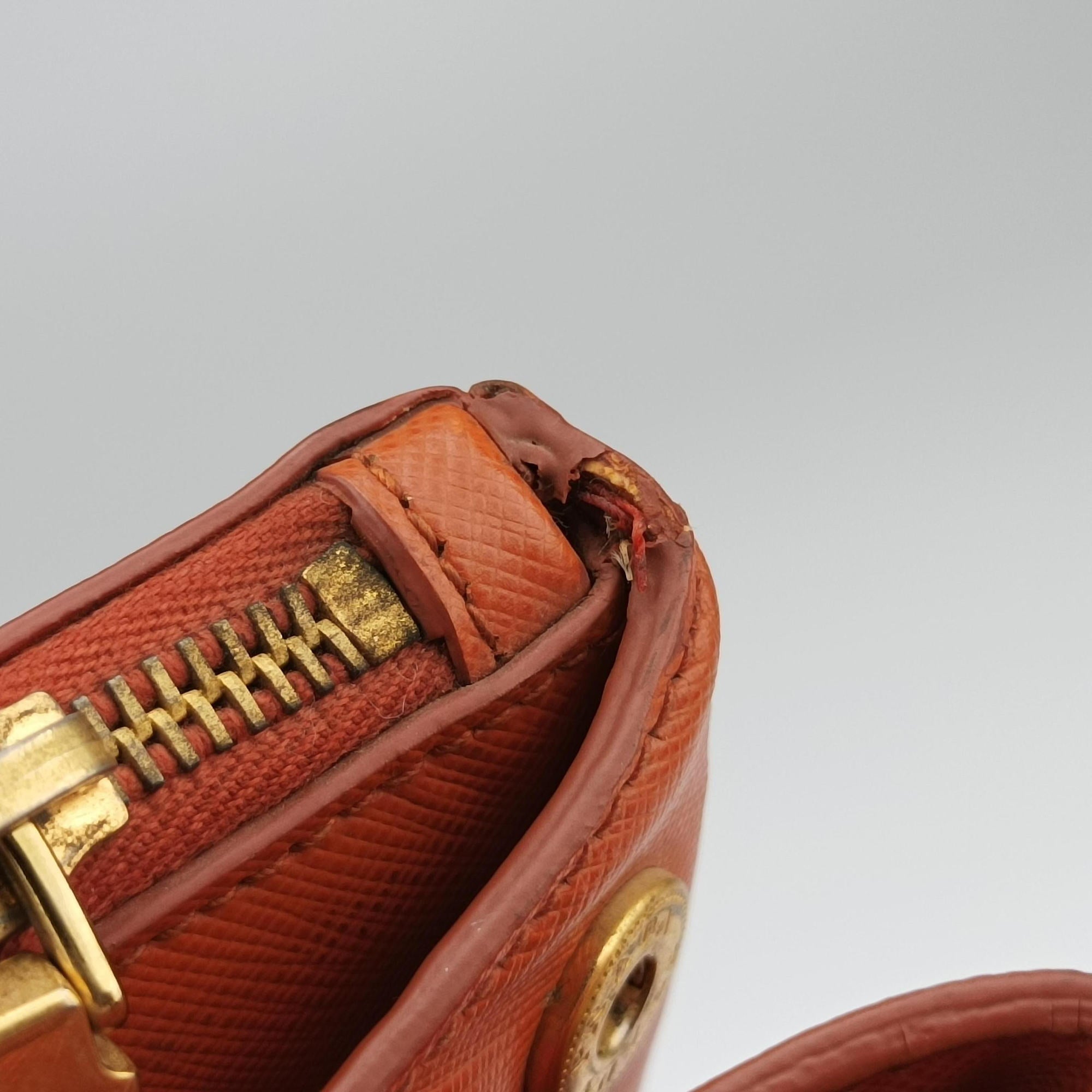 Pre-owned Prada Galleria Orange SAFFIANO Leather BN1786 handbag | stylenewstar