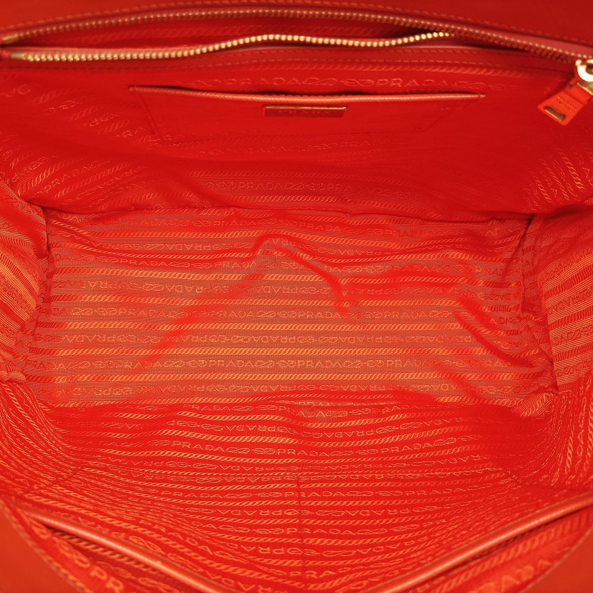 Pre-owned Prada Galleria Orange SAFFIANO Leather BN1786 handbag | stylenewstar