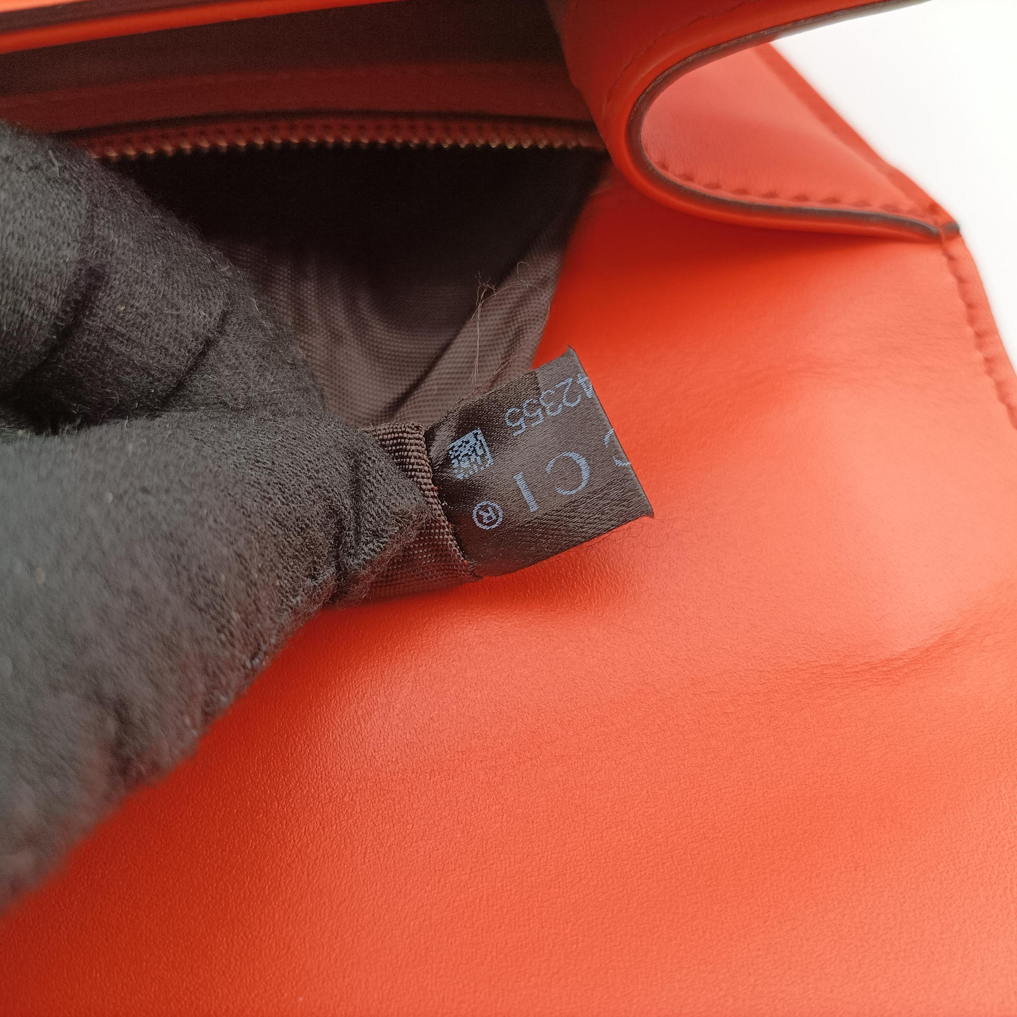 Secondhand Gucci Sylvie Orange x Red x Black Leather 421882 shoulderbag | stylenewstar
