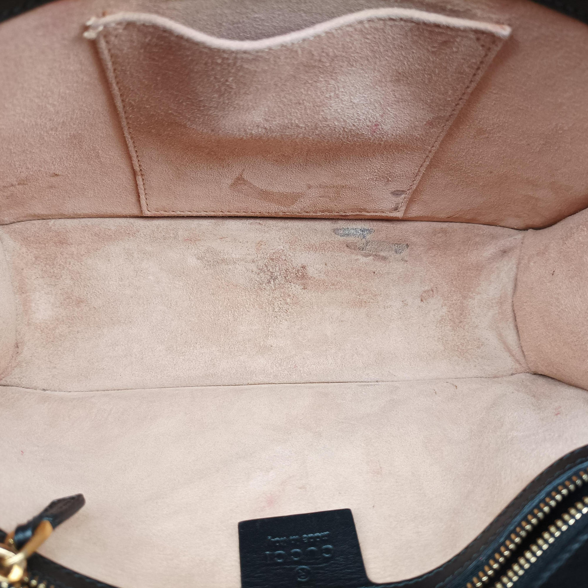 Pre-owned Gucci Sylvie Black×green×red leather 421882 shoulderbag | stylenewstar