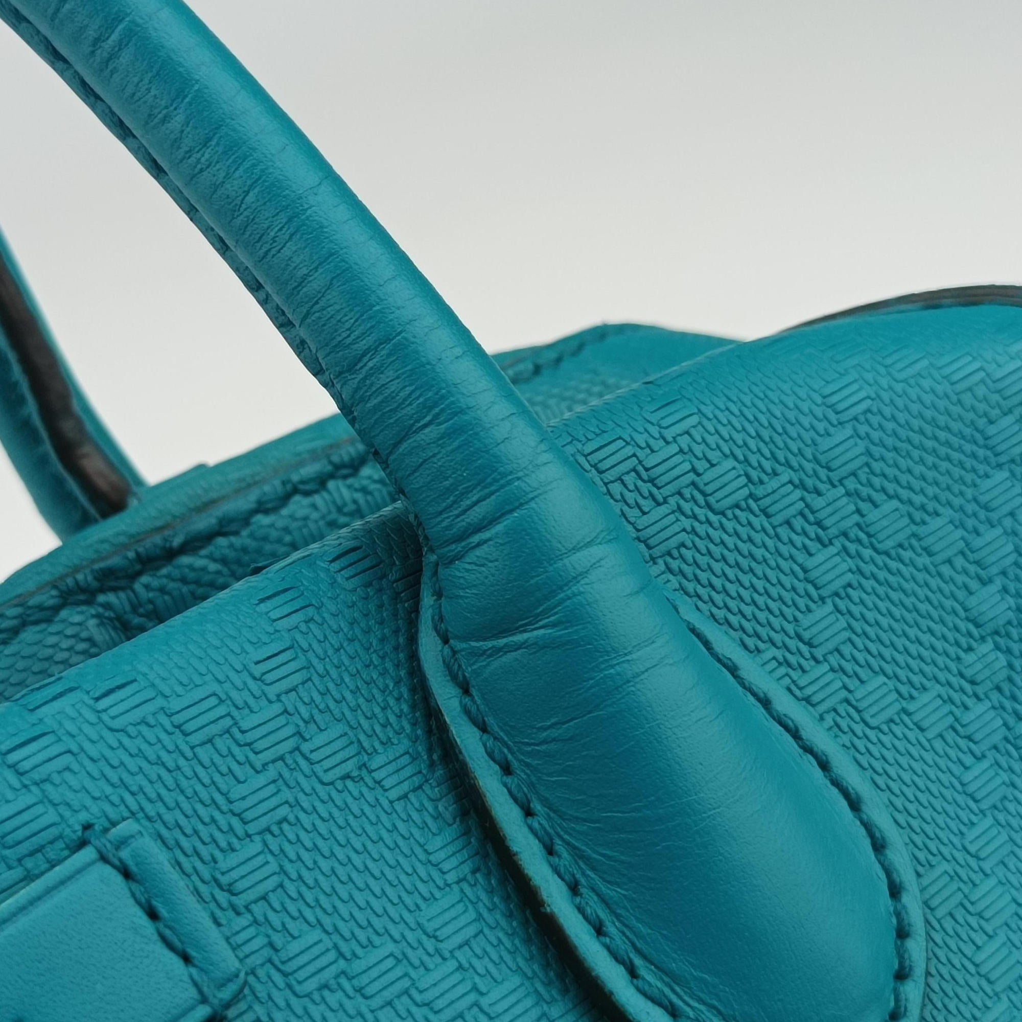Pre-owned Gucci Bright Diamante Blue Leather 354224 shoulderbag | stylenewstar