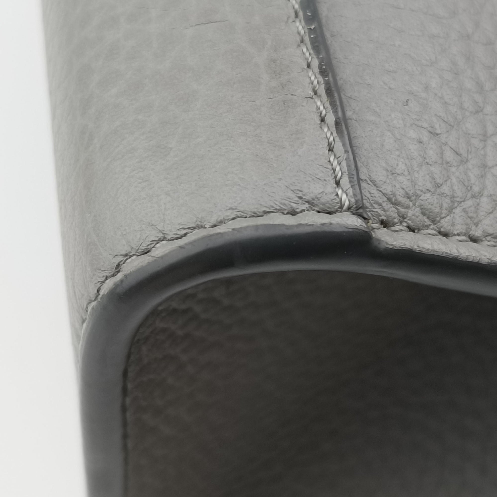 Pre-owned Givenchy Horizon Grey Leather  shoulderbag | stylenewstar
