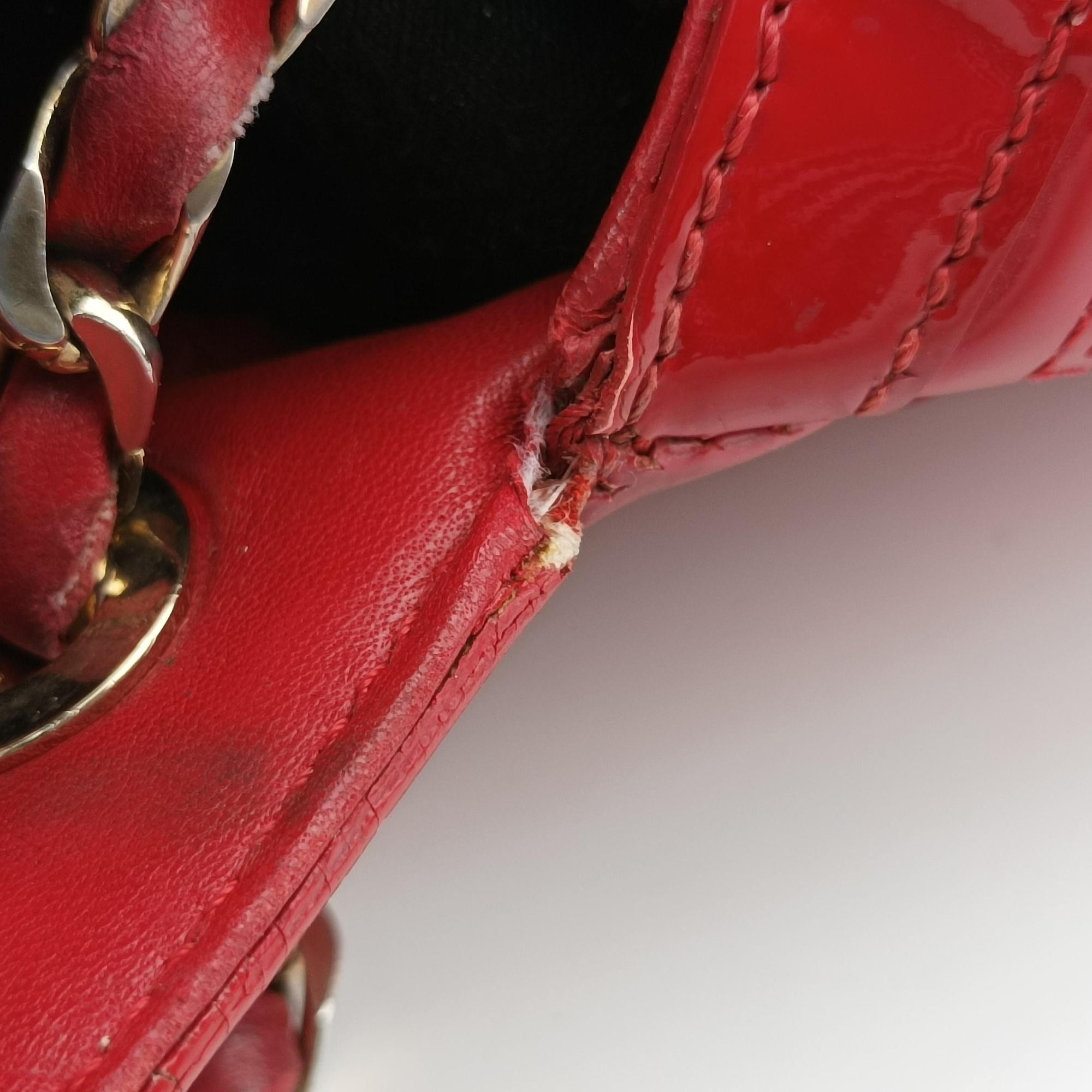 Pre-owned VERSACE Gianni Greca couture Red Patent 8BR600 shoulderbag | stylenewstar