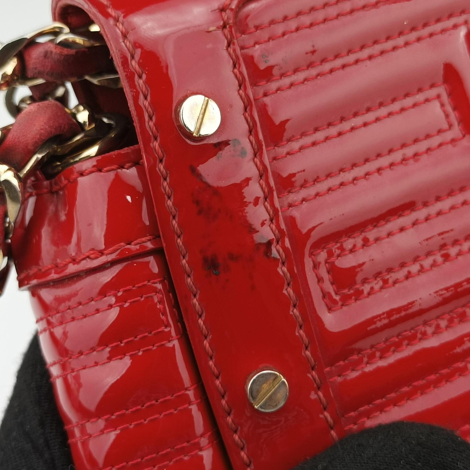 Pre-owned VERSACE Gianni Greca couture Red Patent 8BR600 shoulderbag | stylenewstar