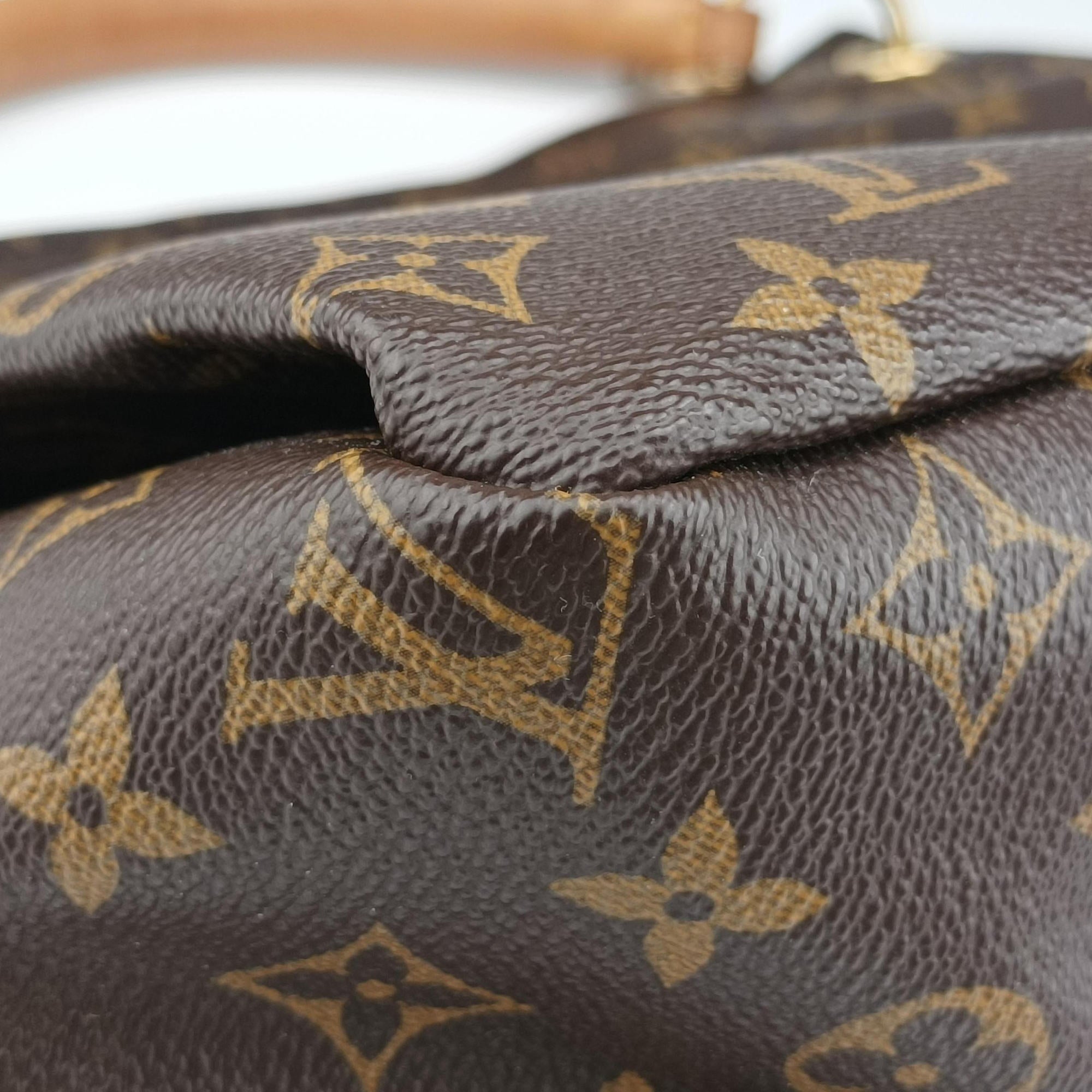 Pre-owned Louis Vuitton ARTSY MM brown Monogram Canvas M40249 handbag | stylenewstar