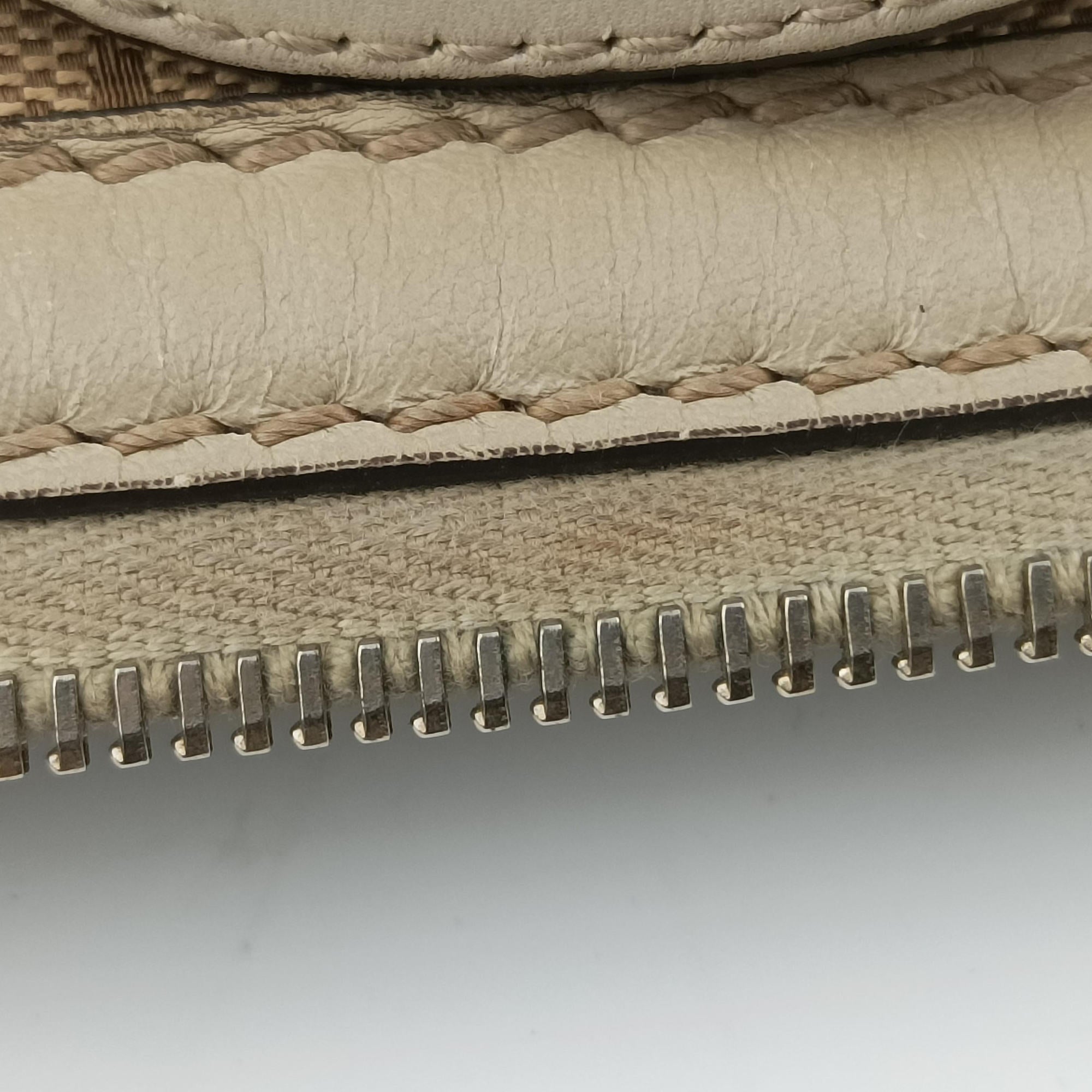 Pre-owned Gucci Sukey White×Brown canvas×Leather 247902 shoulderbag | stylenewstar