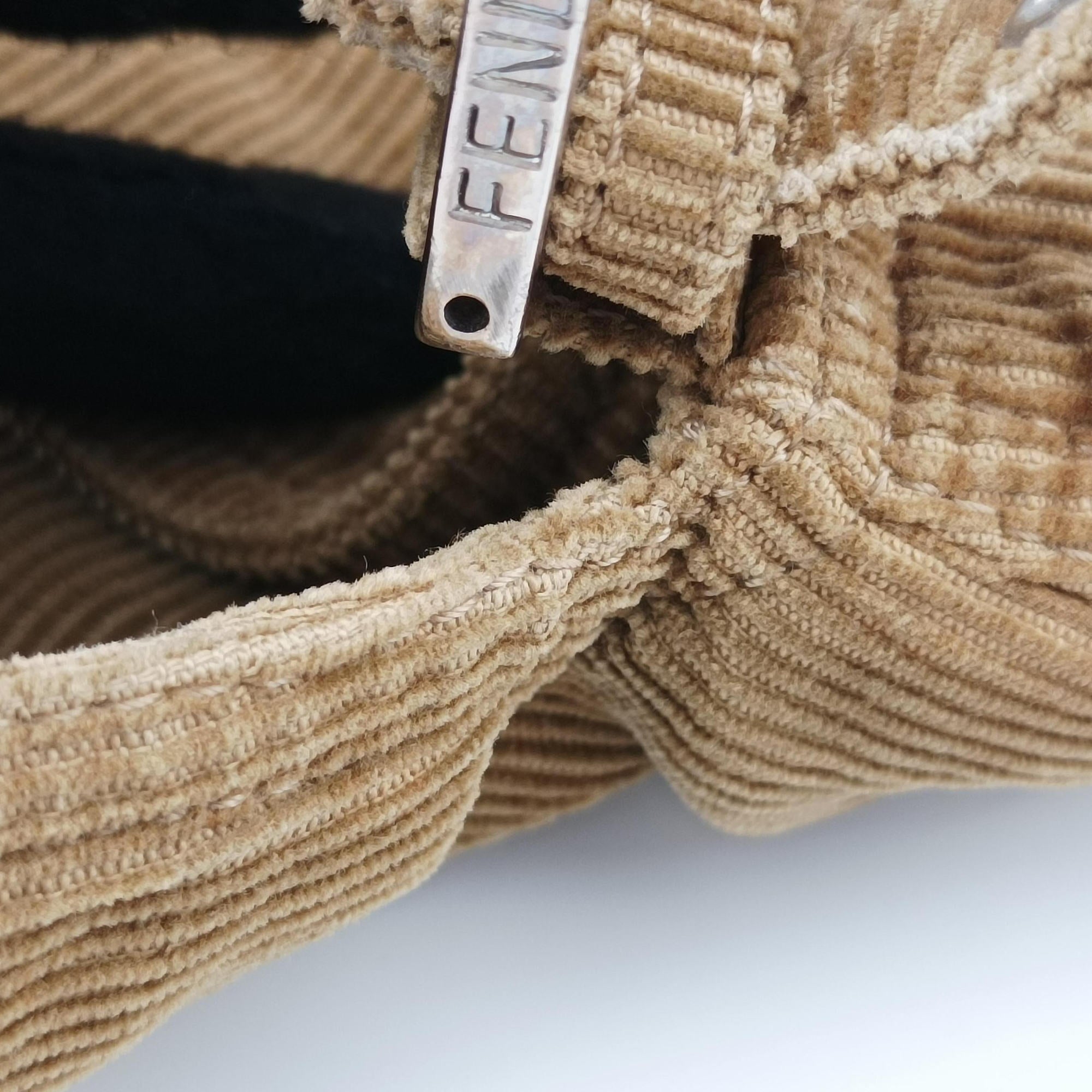 Pre-owned Fendi Mamma Baguette beige Corduroy 211126 shoulderbag | stylenewstar