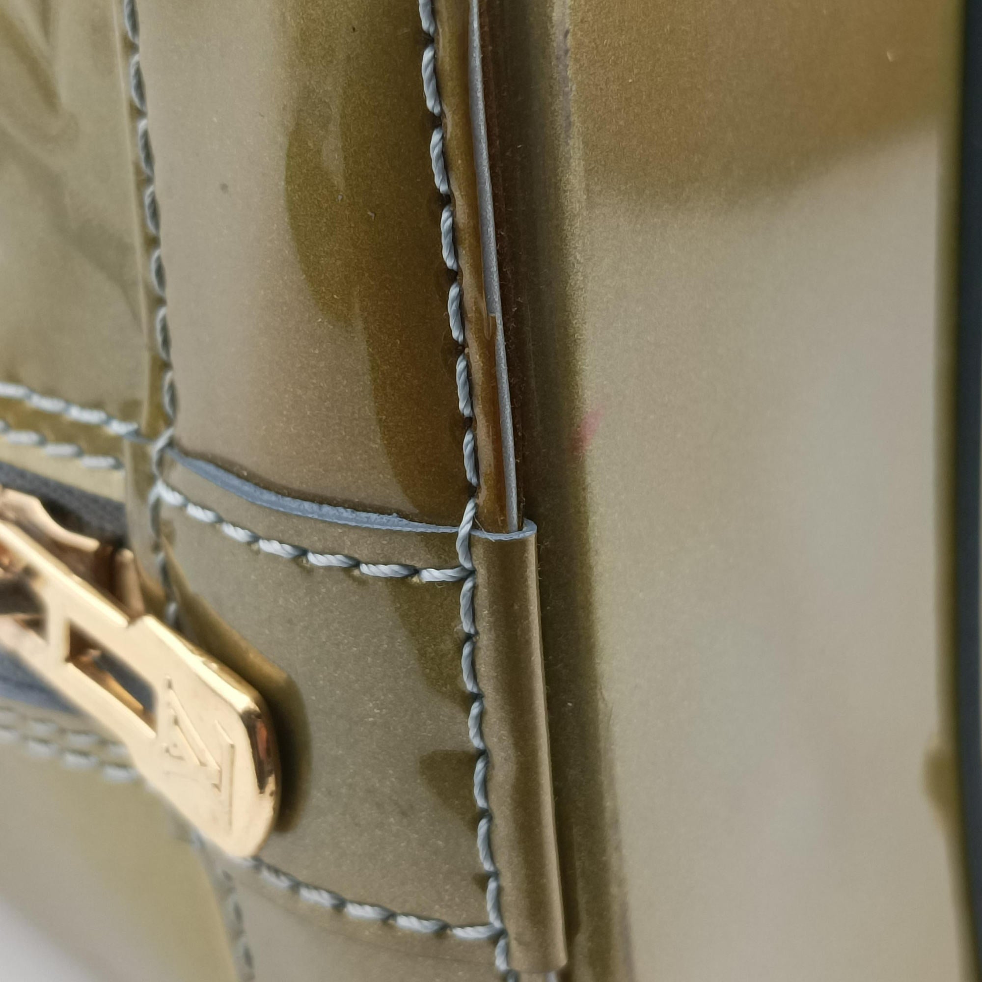 Vintage Louis Vuitton ALMA PM Green Vernis M91613 handbag | stylenewstar
