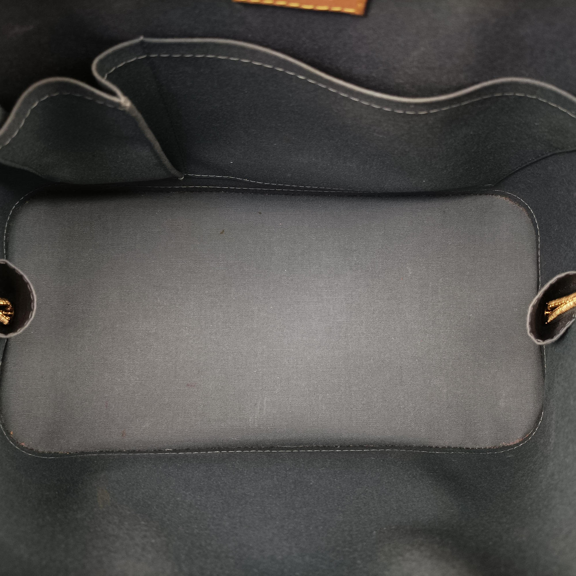Vintage Louis Vuitton ALMA PM Green Vernis M91613 handbag | stylenewstar