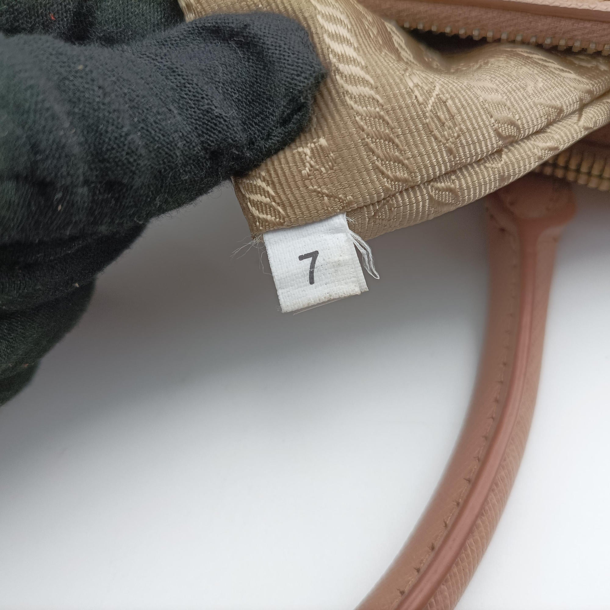 Vintage Prada Galleria Pink SAFFIANO Leather BN1786 shoulderbag | stylenewstar