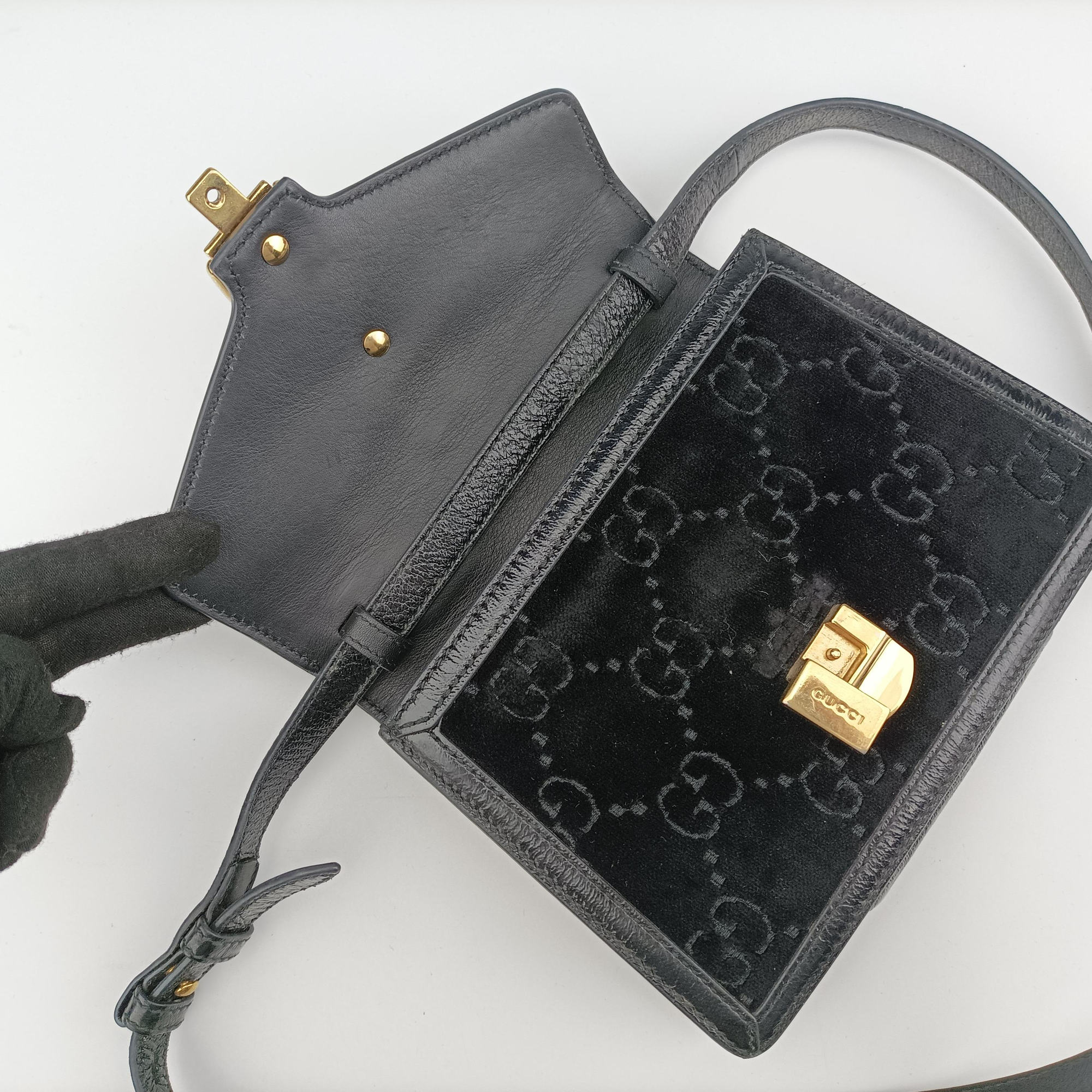 Pre-owned Gucci Sylvie Black×red×green velour×leather 470270 shoulderbag | stylenewstar