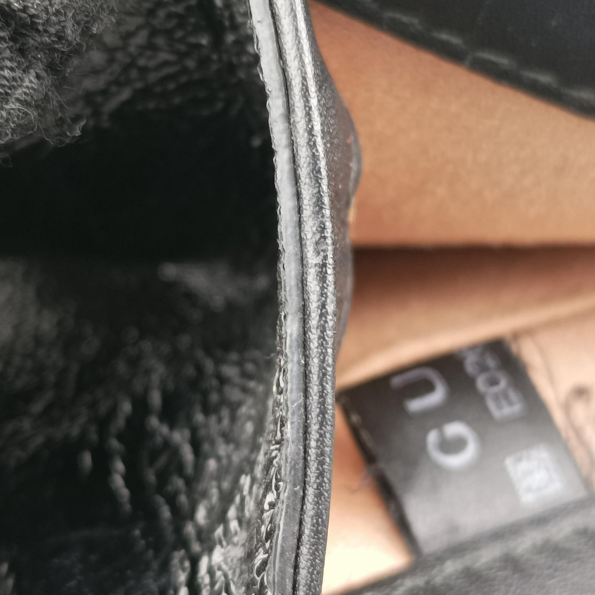 Pre-owned Gucci Sylvie Black×red×green velour×leather 470270 shoulderbag | stylenewstar