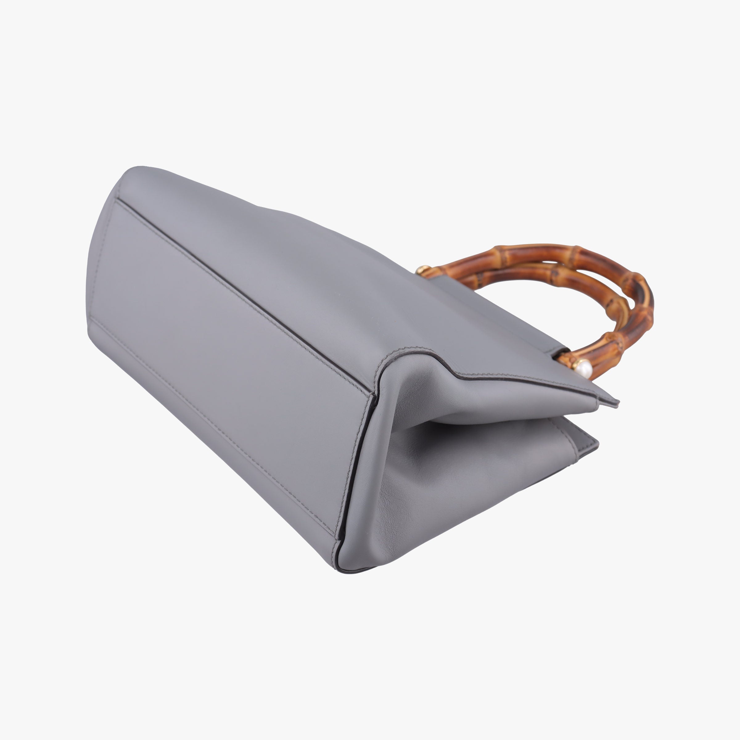 Pre-owned Gucci Bamboo Nymphaea Grey Leather 453767 shoulderbag | stylenewstar