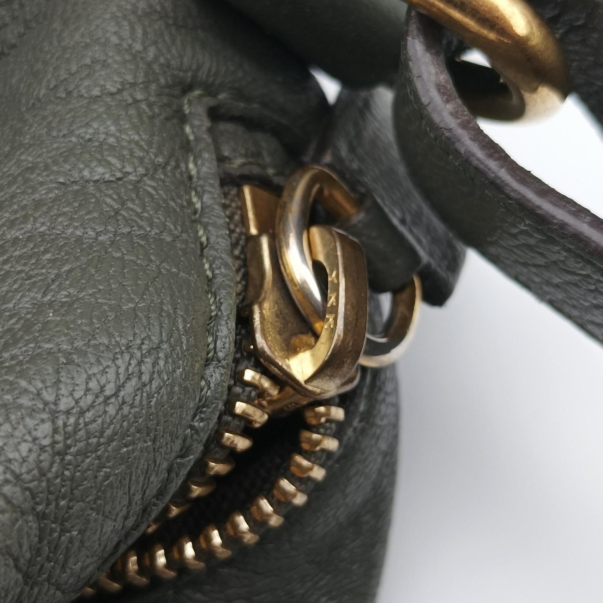 Vintage Alexander McQueen Skull Padlock green Leather  shoulderbag | stylenewstar