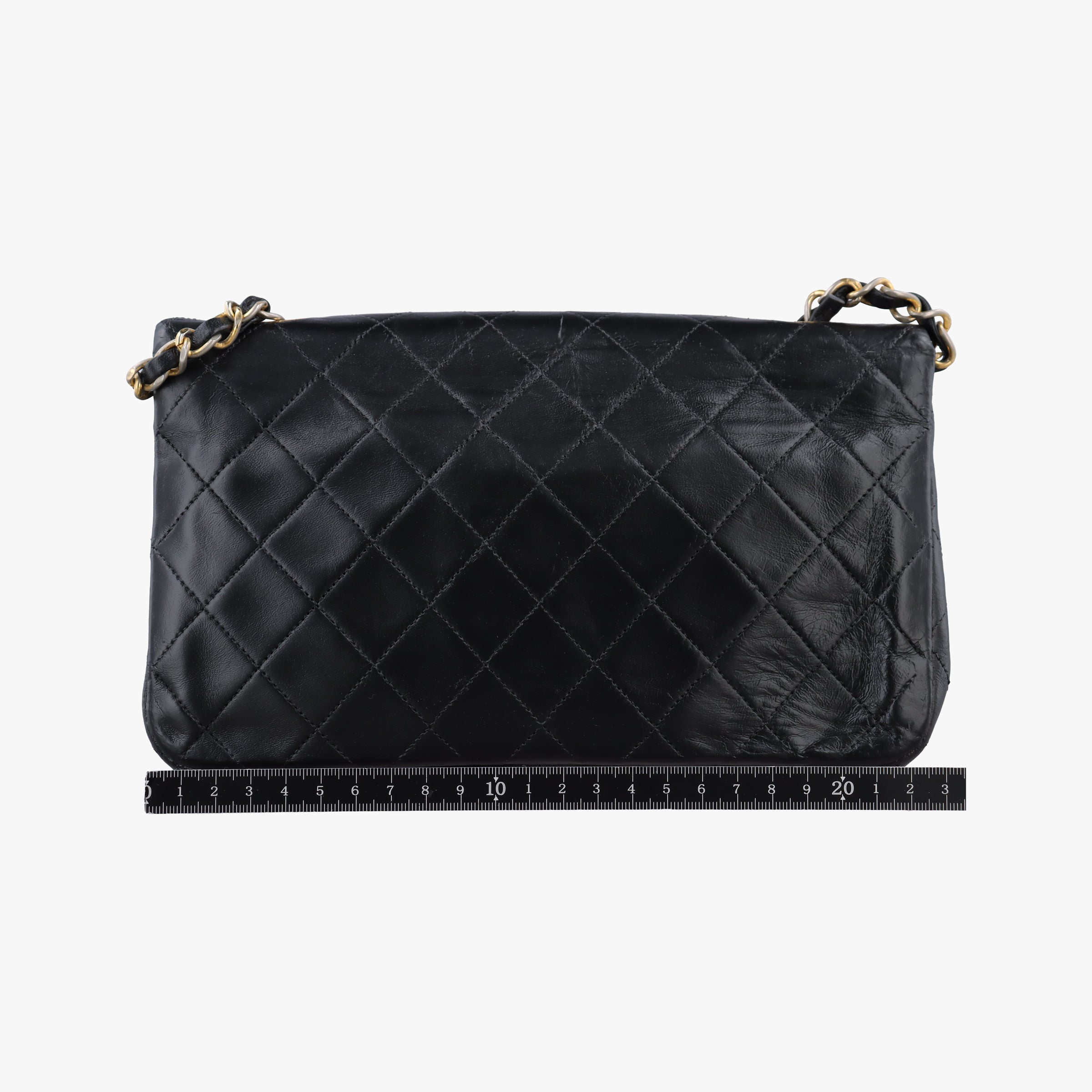 Vintage Chanel Matelasse Black lambskin A80287 shoulderbag | stylenewstar