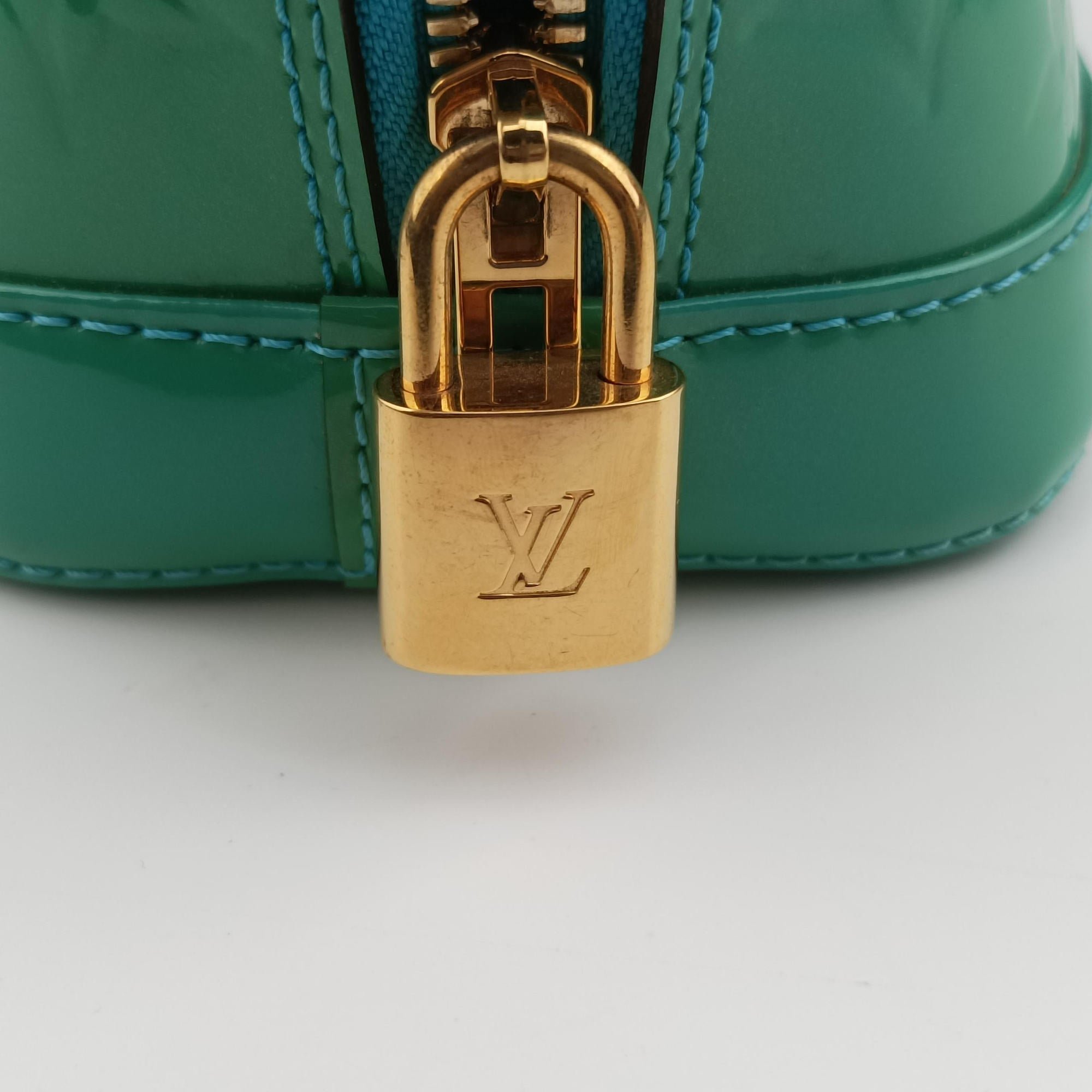 Pre-owned Louis Vuitton Alma BB Blue Lagon Vernis M91696 shoulderbag | stylenewstar