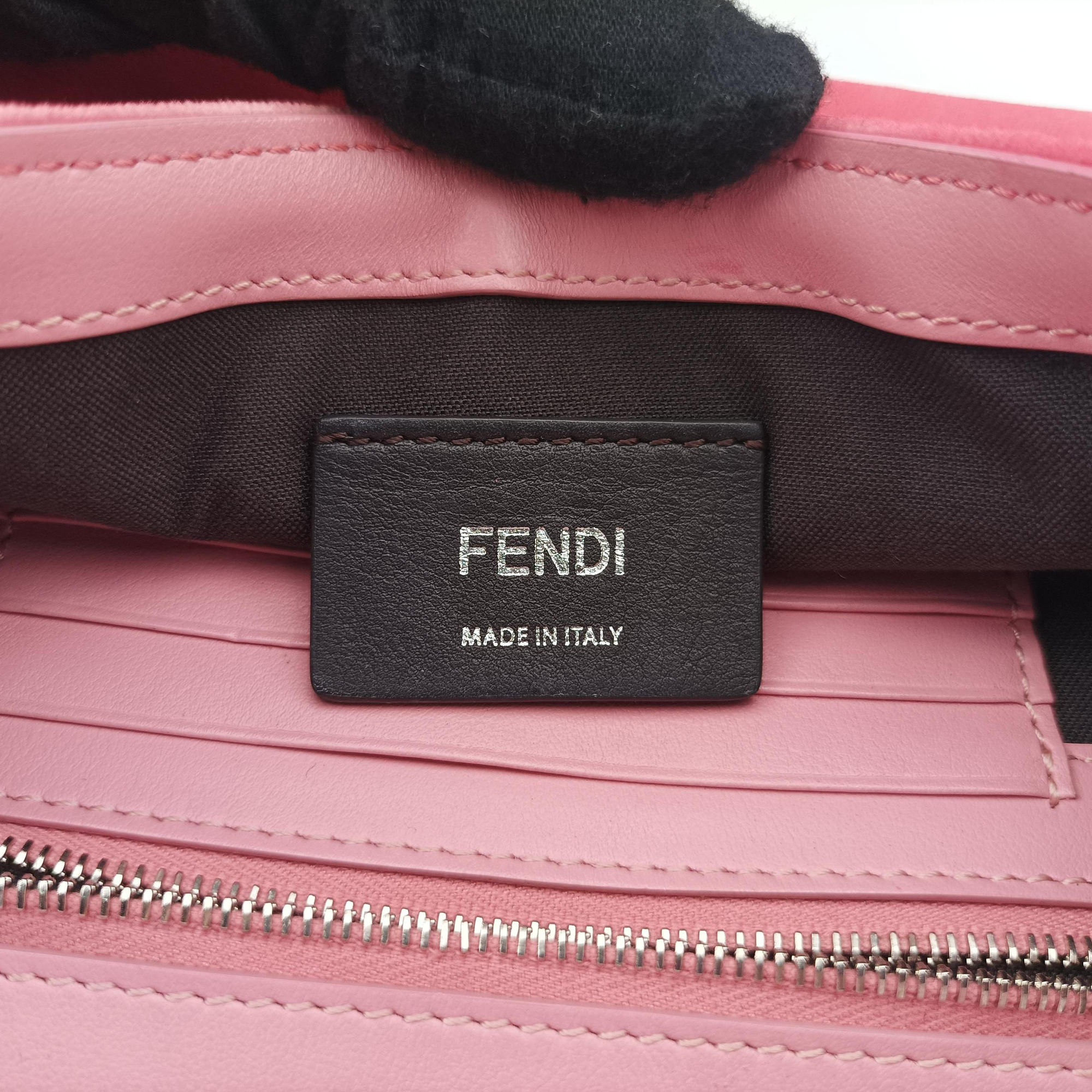 Pre-owned Fendi Kan I F Logo Pink velour 8BS012 shoulderbag | stylenewstar