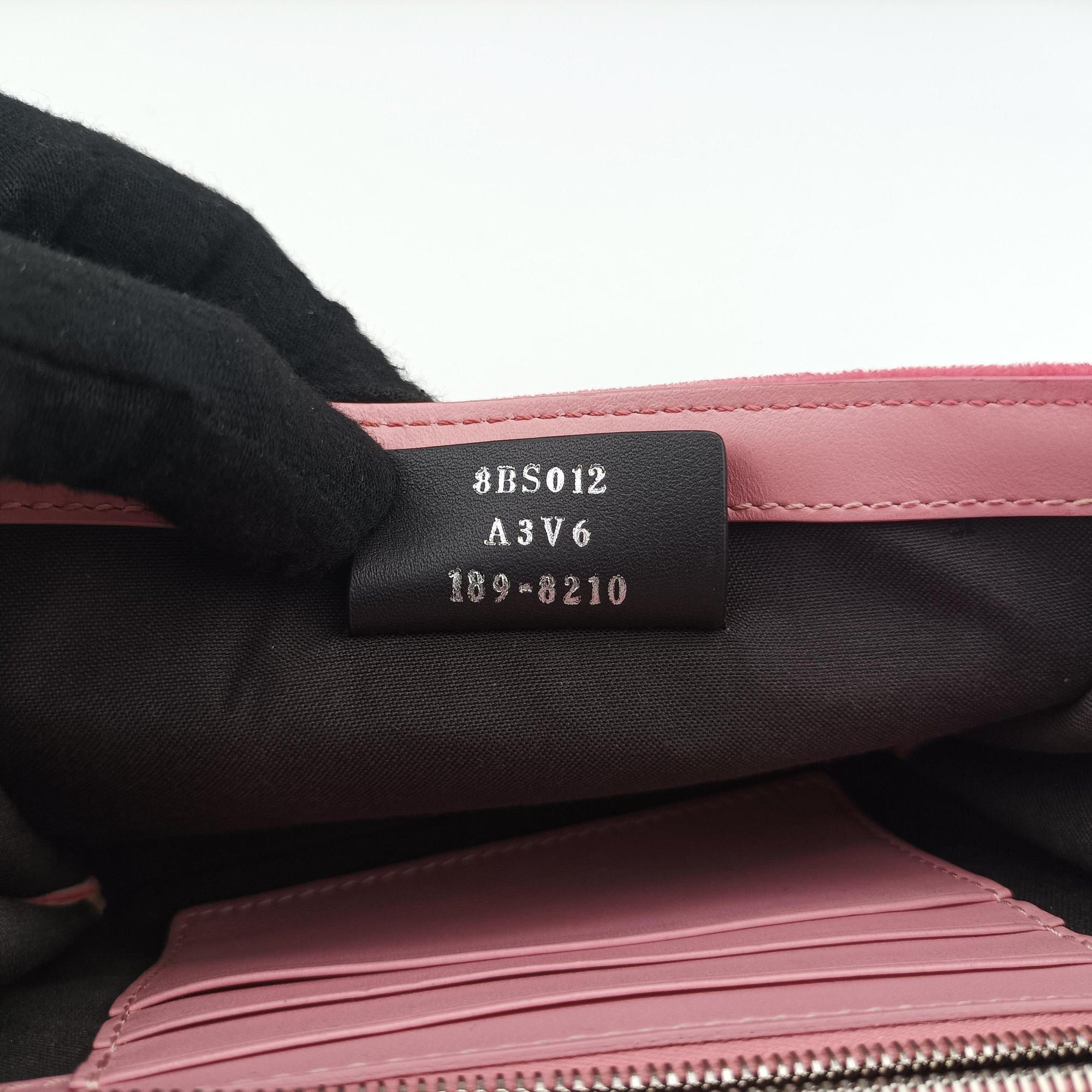 Pre-owned Fendi Kan I F Logo Pink velour 8BS012 shoulderbag | stylenewstar