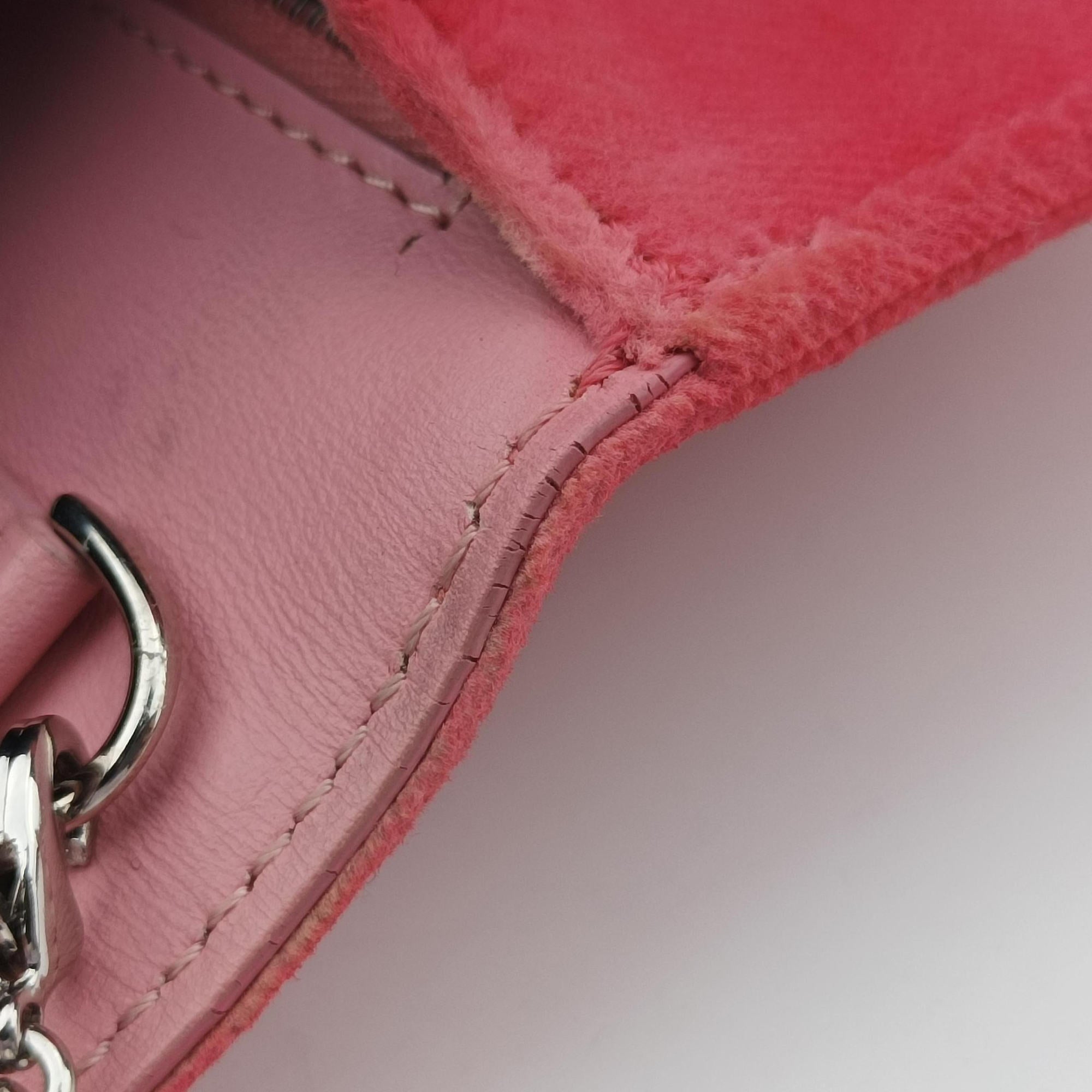 Pre-owned Fendi Kan I F Logo Pink velour 8BS012 shoulderbag | stylenewstar