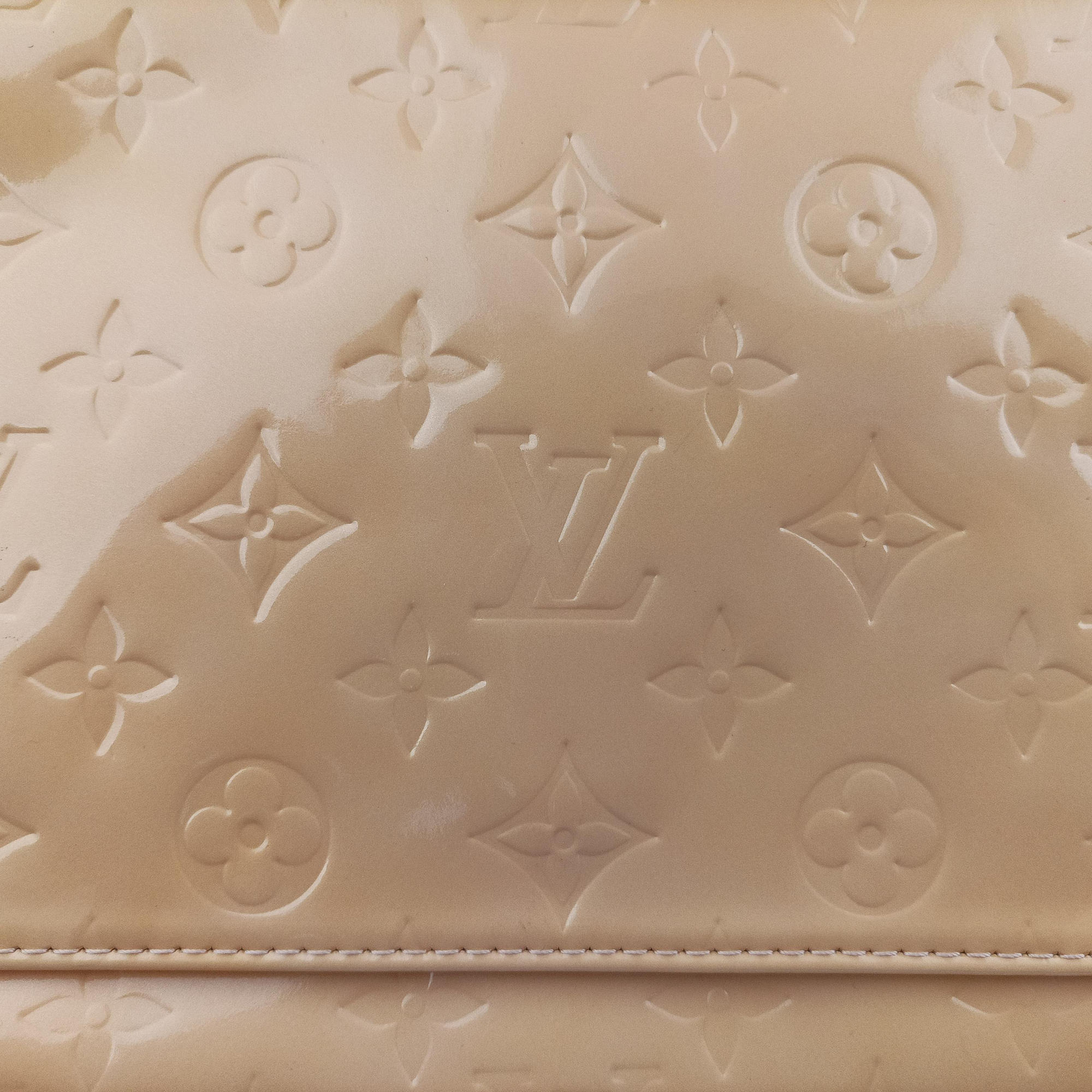 Secondhand Louis Vuitton Thompson Street Rose Pink Vernis M91300 shoulderbag | stylenewstar