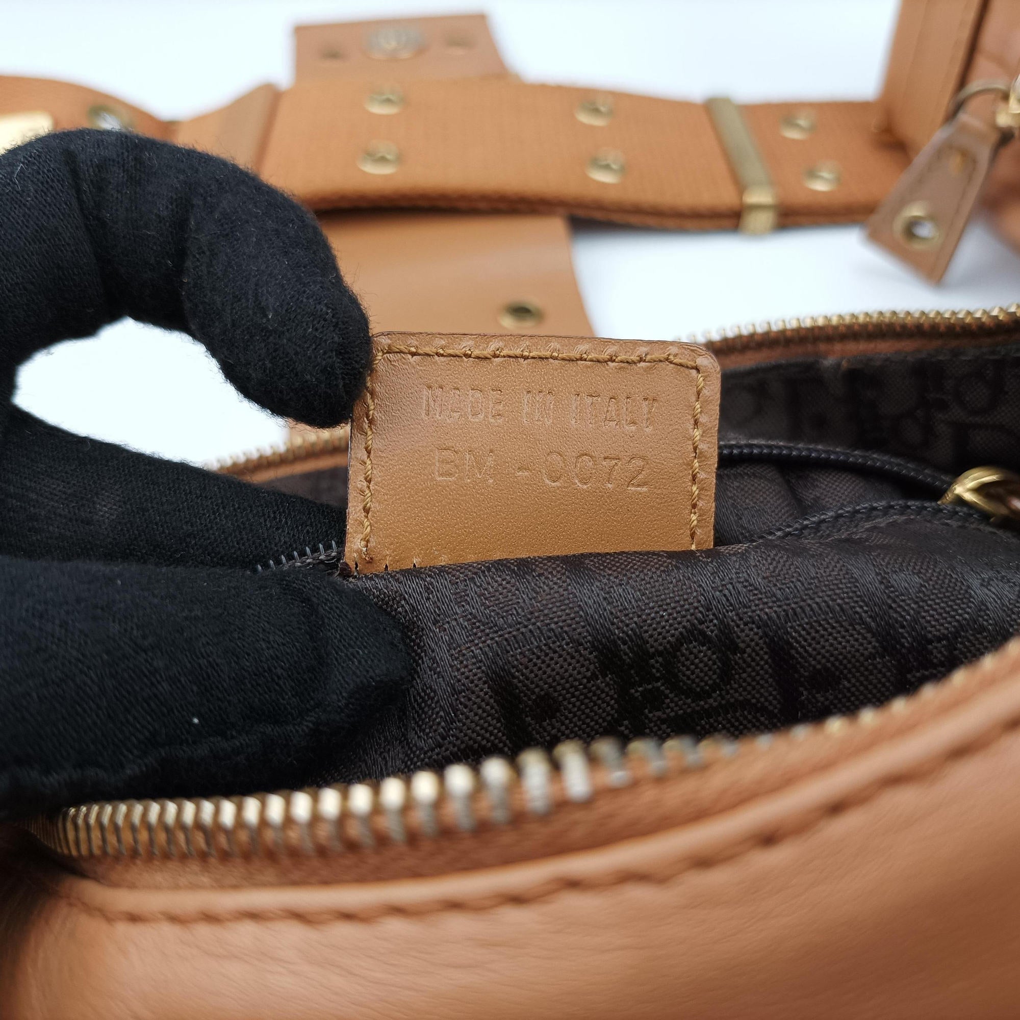 Vintage Christian Dior Taba  Brown Leather  shoulderbag | stylenewstar