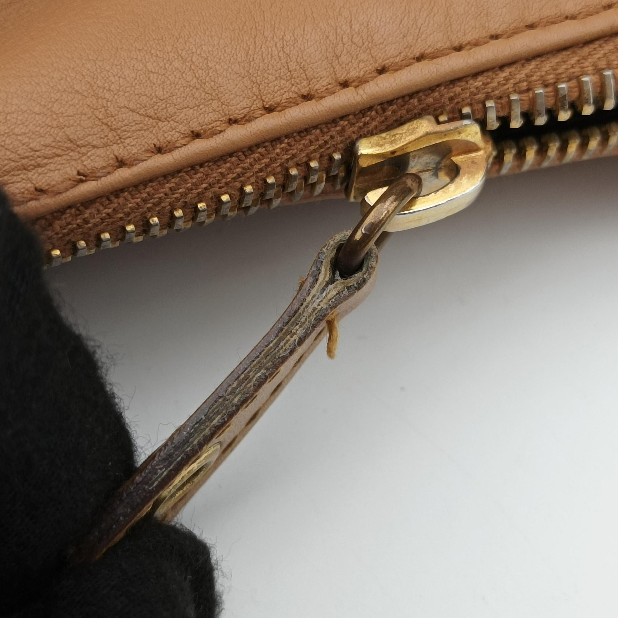 Vintage Christian Dior Taba  Brown Leather  shoulderbag | stylenewstar