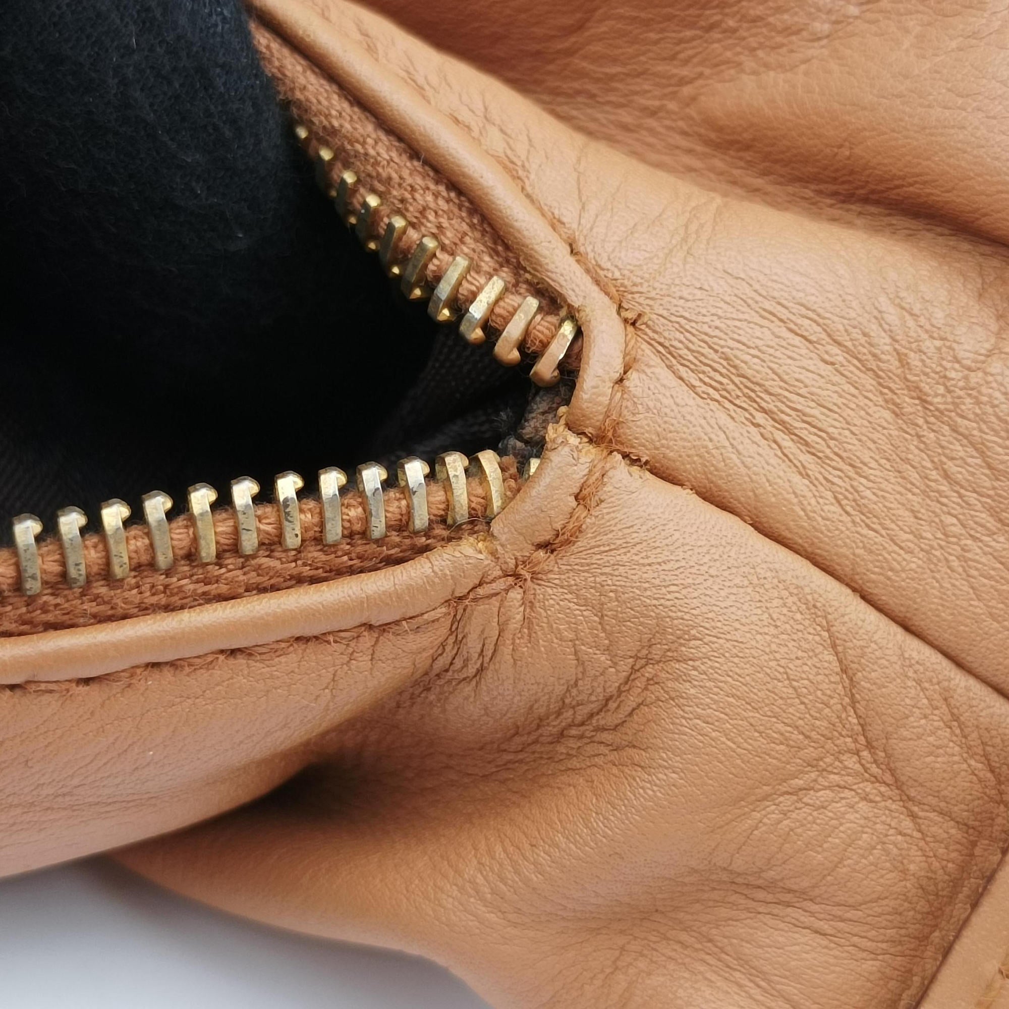 Vintage Christian Dior Taba  Brown Leather  shoulderbag | stylenewstar