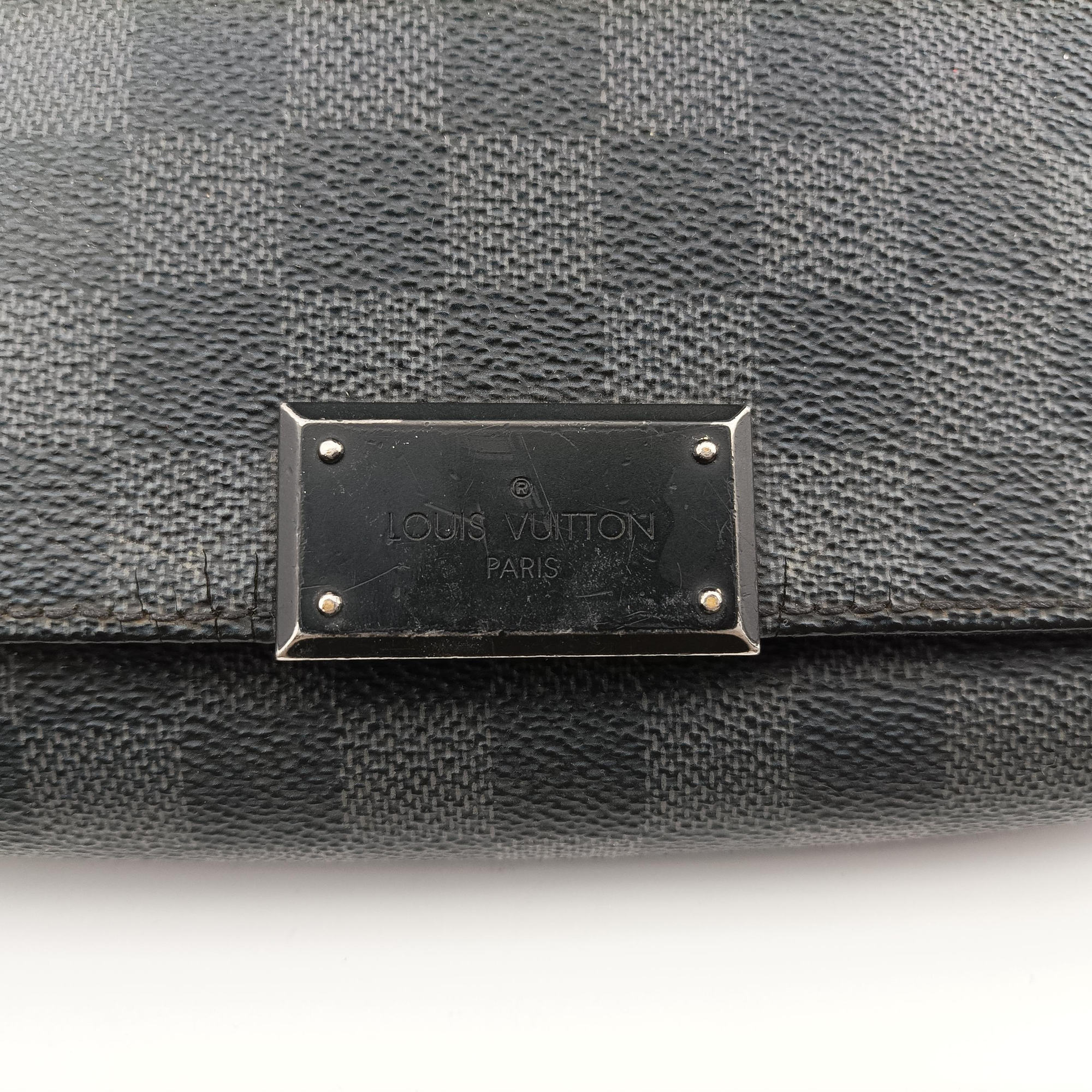 Pre-owned Louis Vuitton District PM Noir Damier GRAPHITE N41260 shoulderbag | stylenewstar