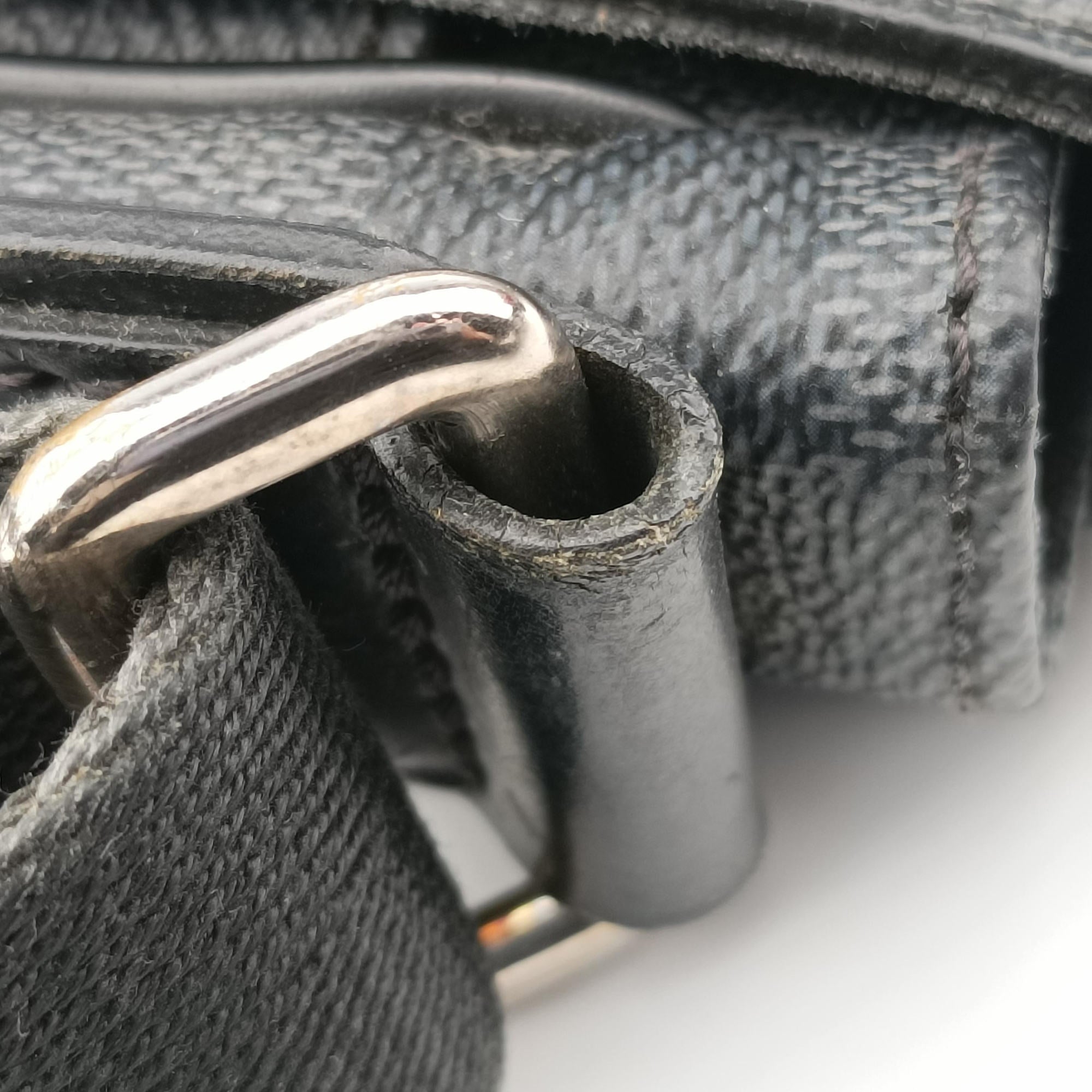 Pre-owned Louis Vuitton District PM Noir Damier GRAPHITE N41260 shoulderbag | stylenewstar