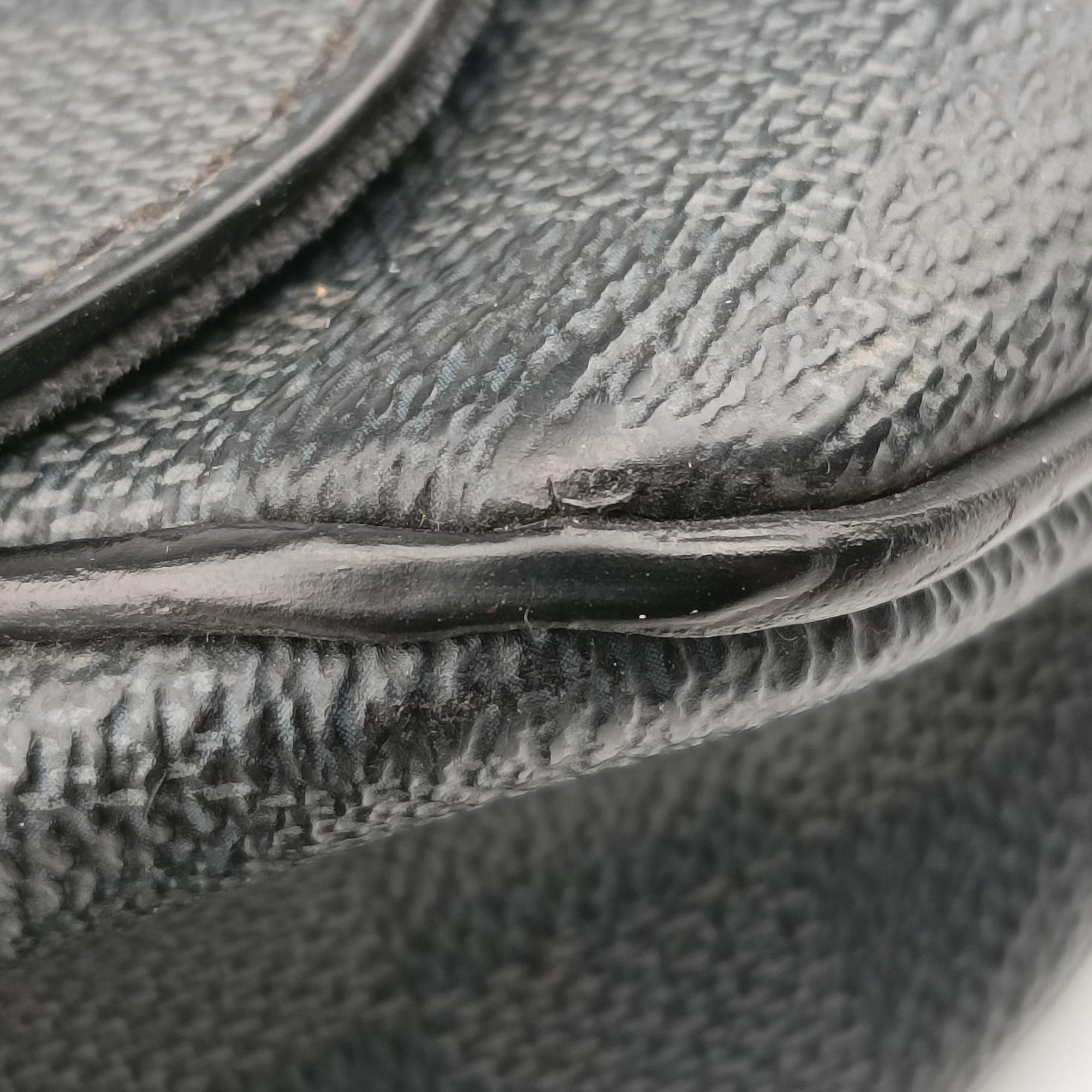Pre-owned Louis Vuitton District PM Noir Damier GRAPHITE N41260 shoulderbag | stylenewstar