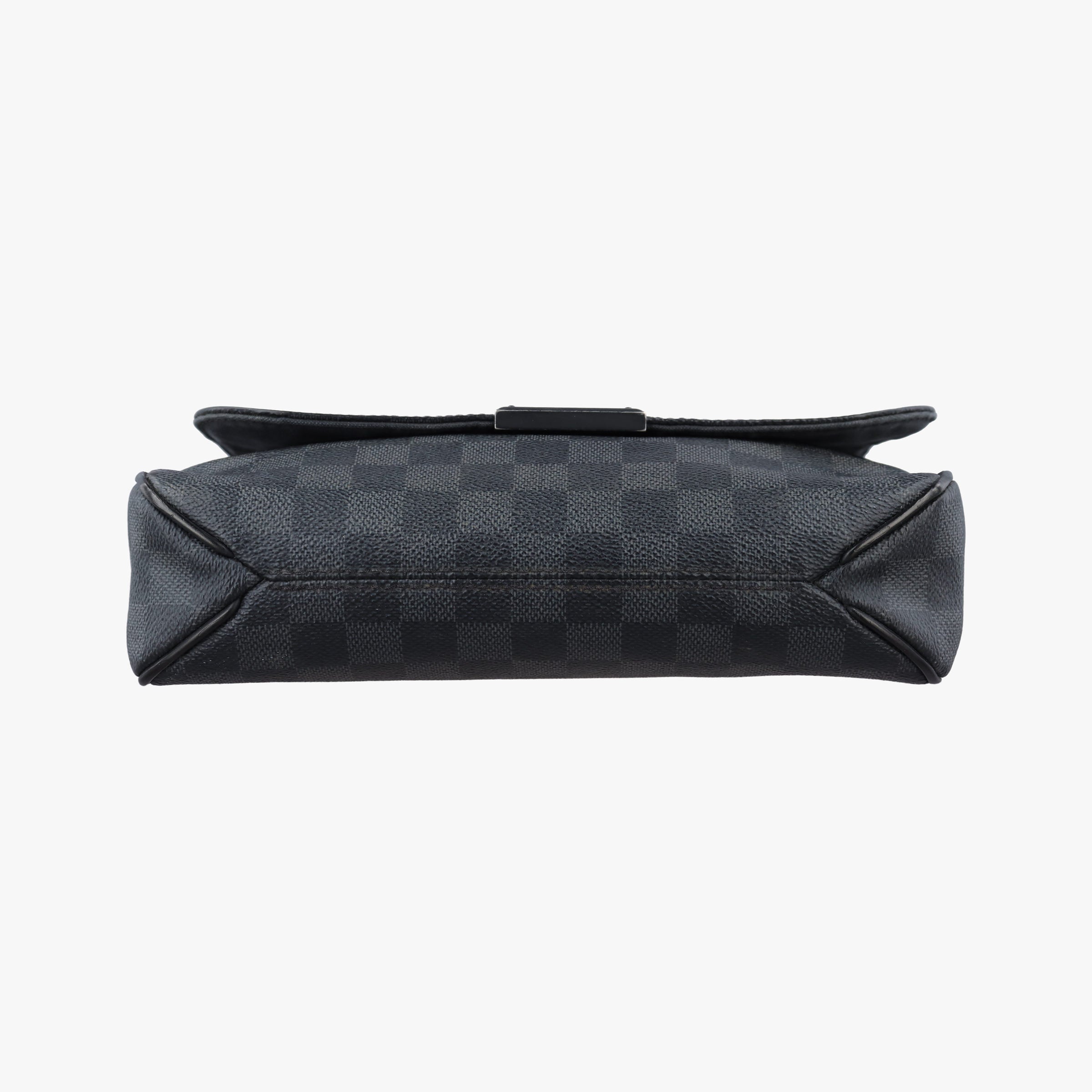 Pre-owned Louis Vuitton District PM Noir Damier GRAPHITE N41260 shoulderbag | stylenewstar