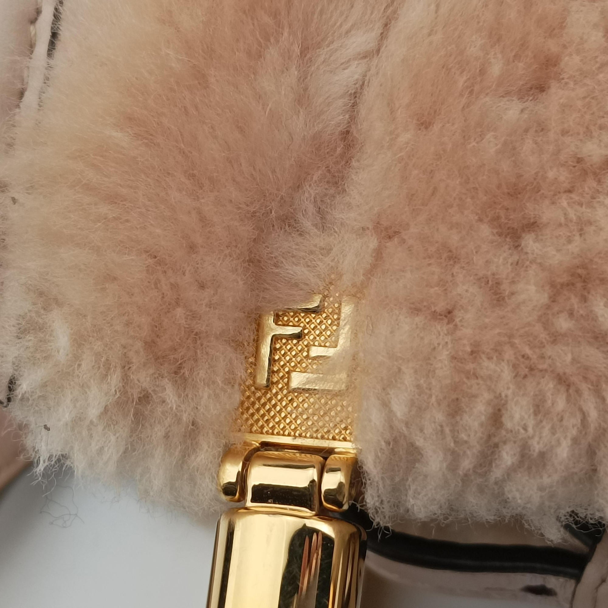 Secondhand Fendi SUNSHINE SHOPPER beige×Multicolour fur×leather 8BS051 shoulderbag | stylenewstar