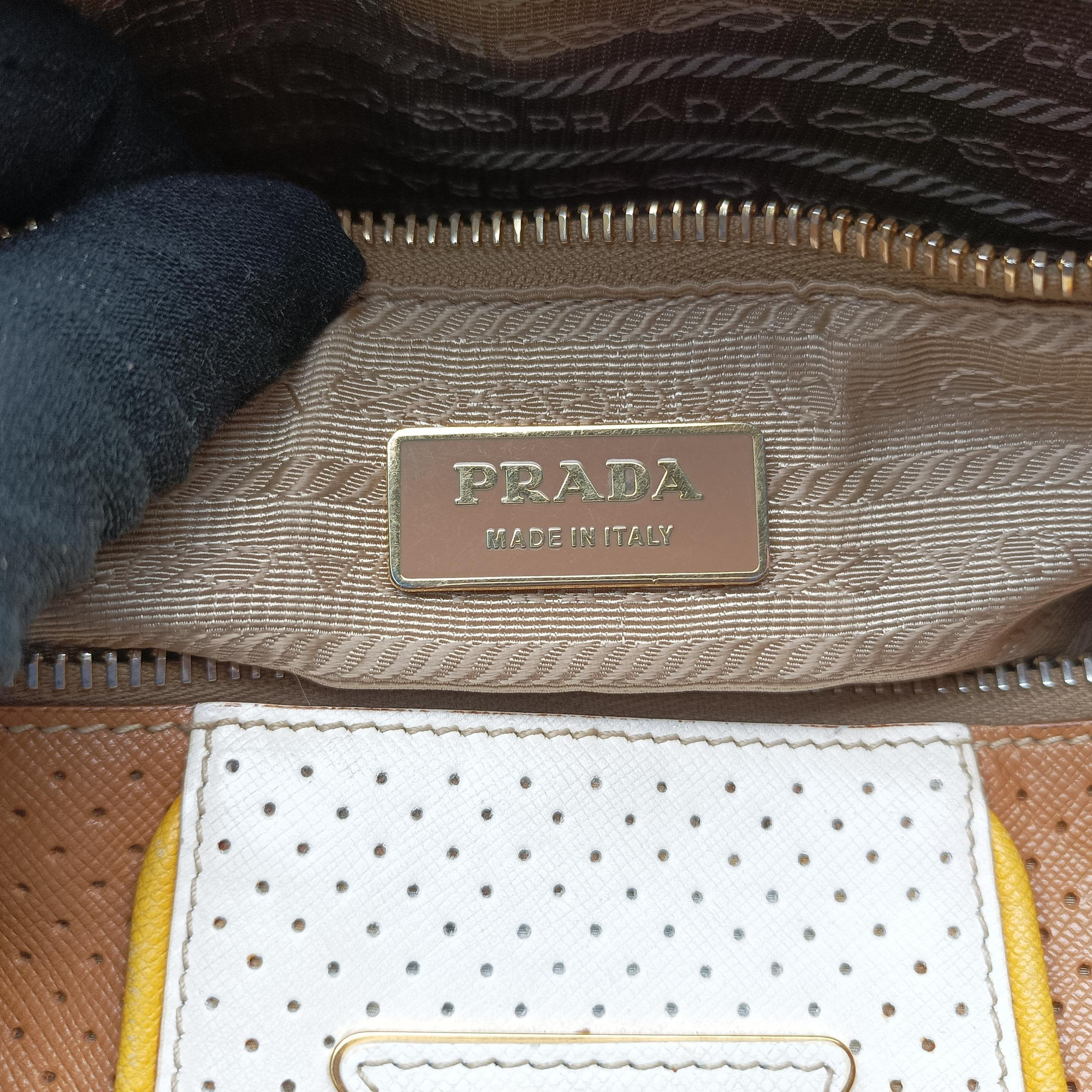 Pre-owned Prada Fori Boston Beige × White leather BL0649 handbag | stylenewstar