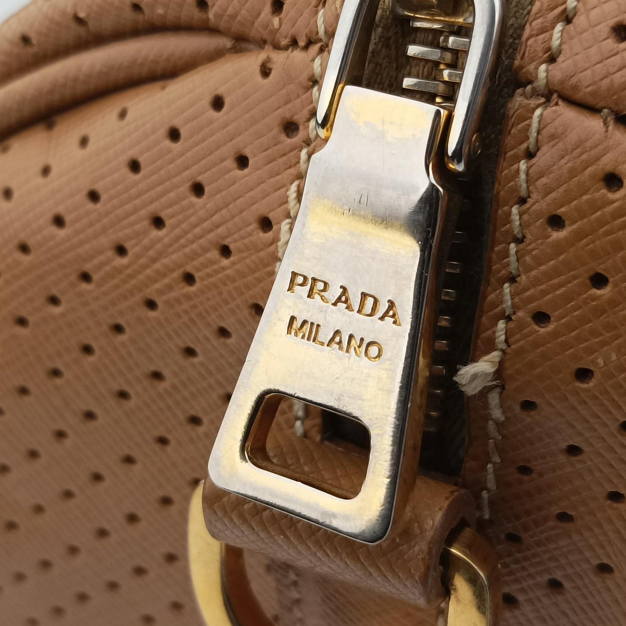Pre-owned Prada Fori Boston Beige × White leather BL0649 handbag | stylenewstar