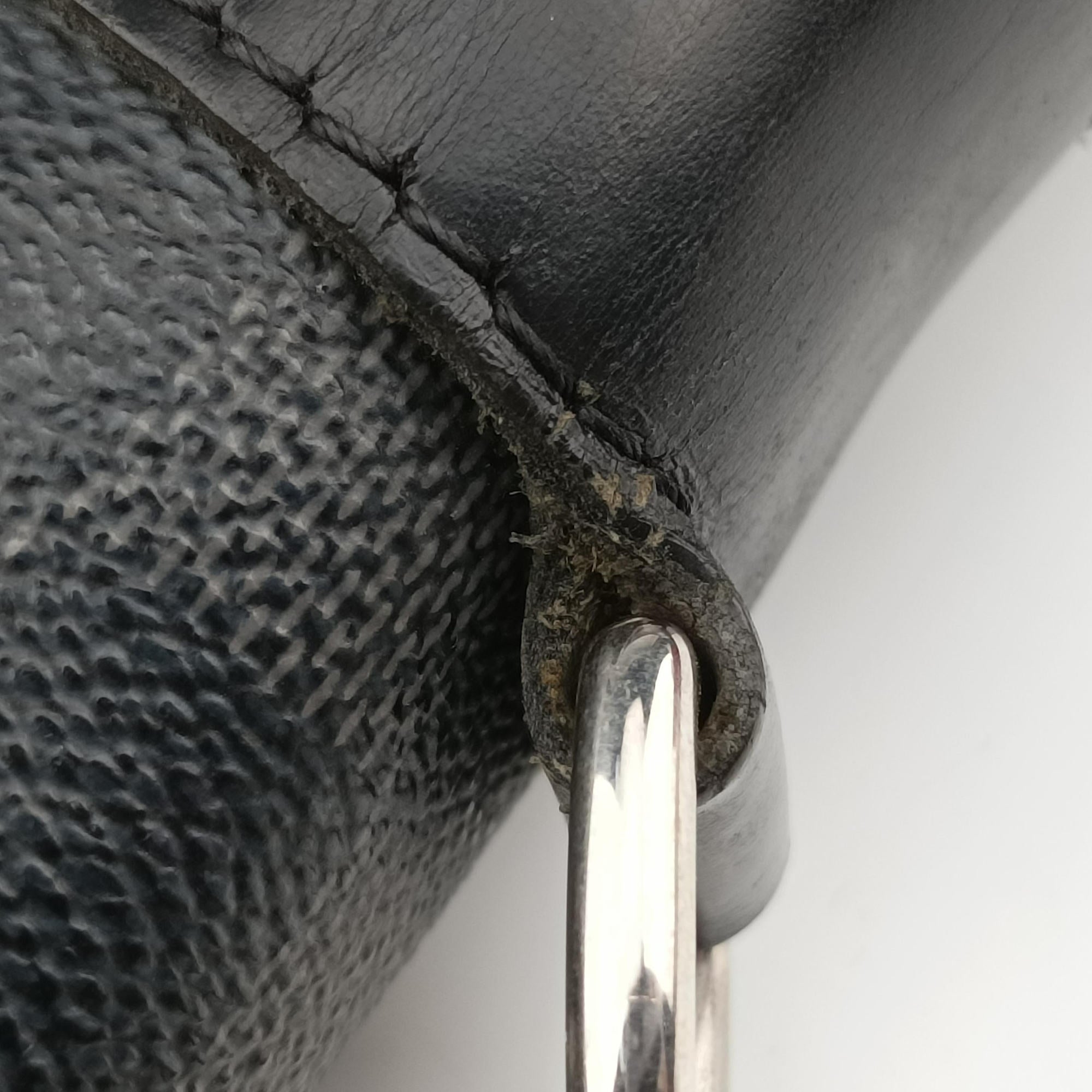 Pre-owned Louis Vuitton TADAO Noir Damier Graphite N51192 shoulderbag | stylenewstar