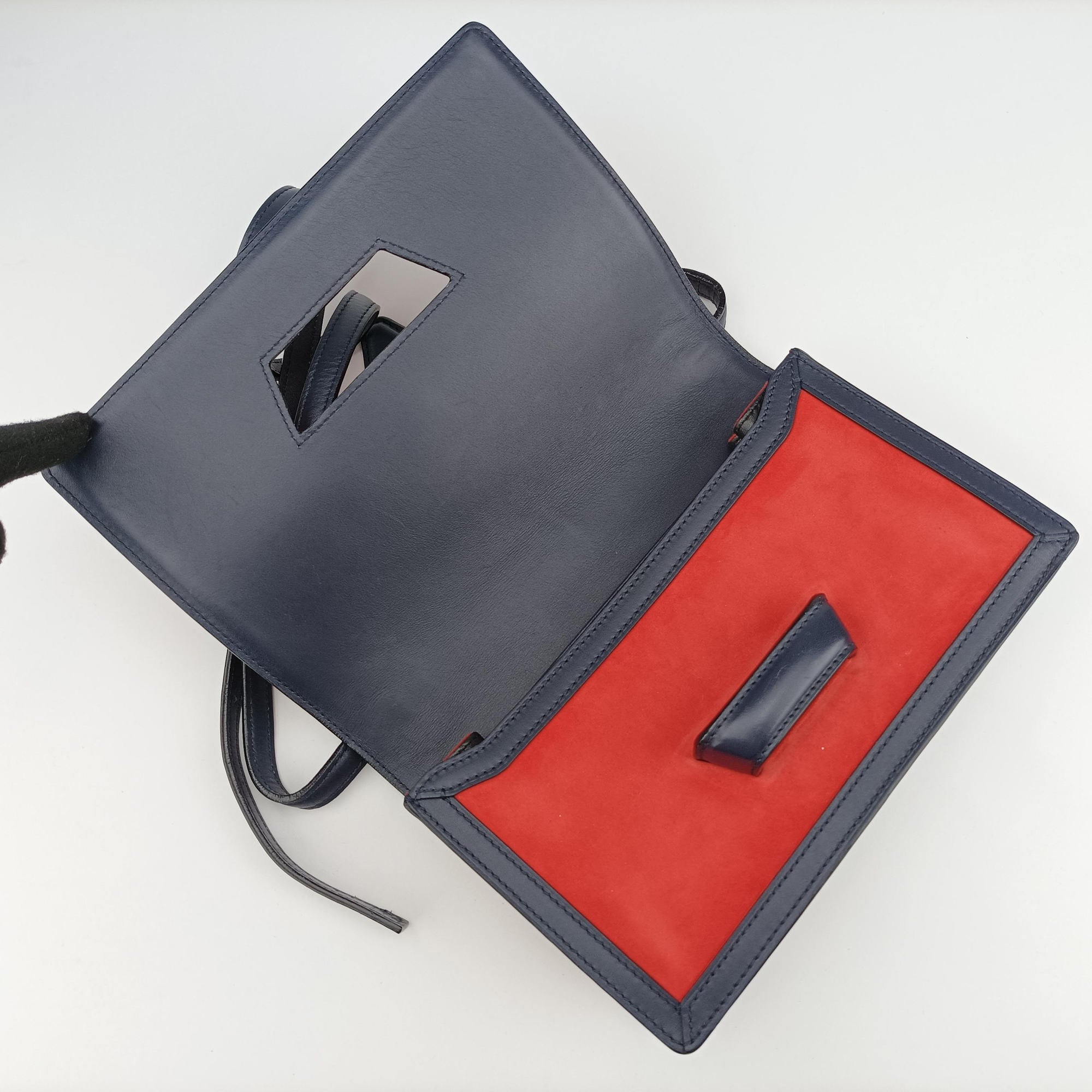 Pre-owned Loewe Barcelona Navy×Red Suede×leather  shoulderbag | stylenewstar
