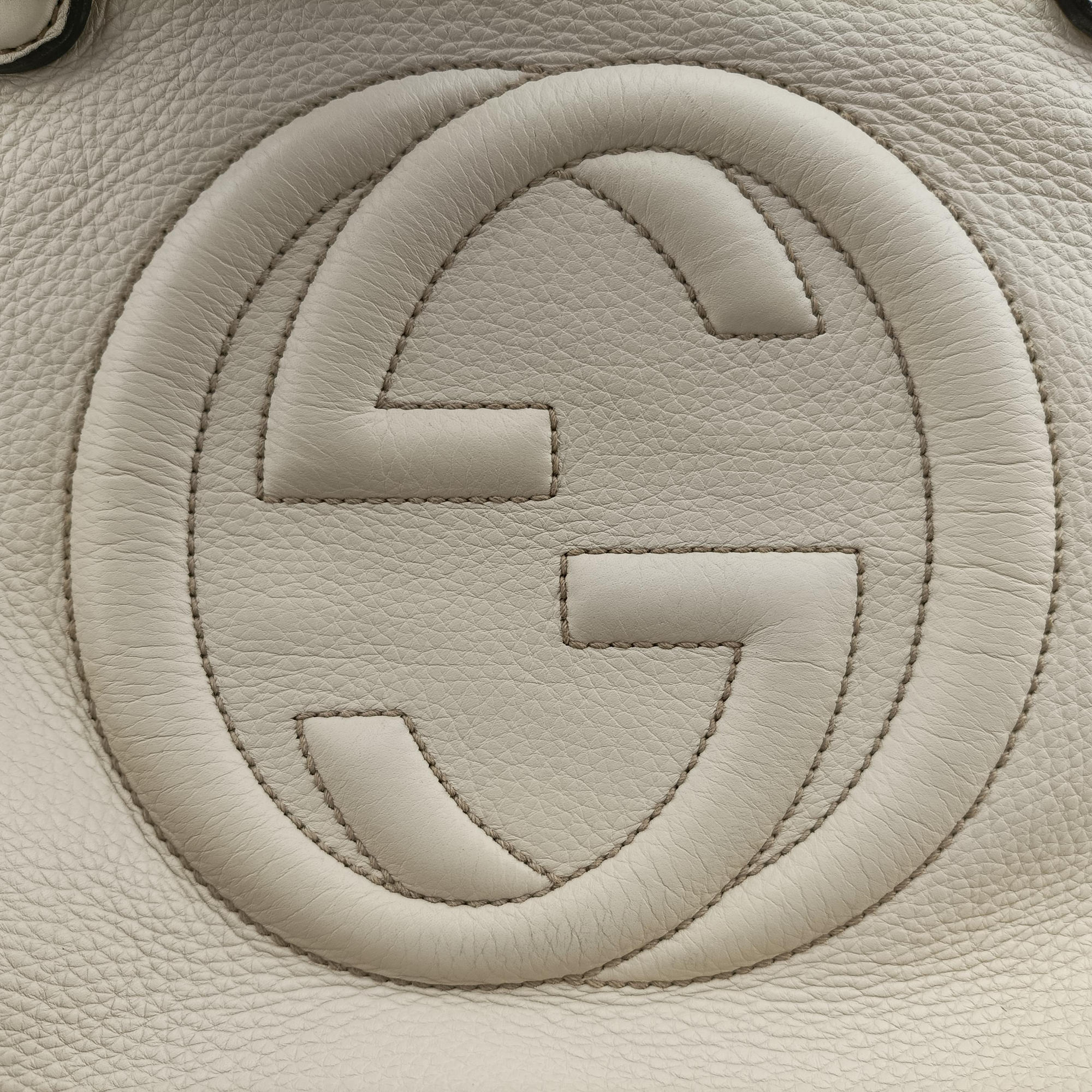 Pre-owned Gucci Soho White Leather 282306 handbag | stylenewstar