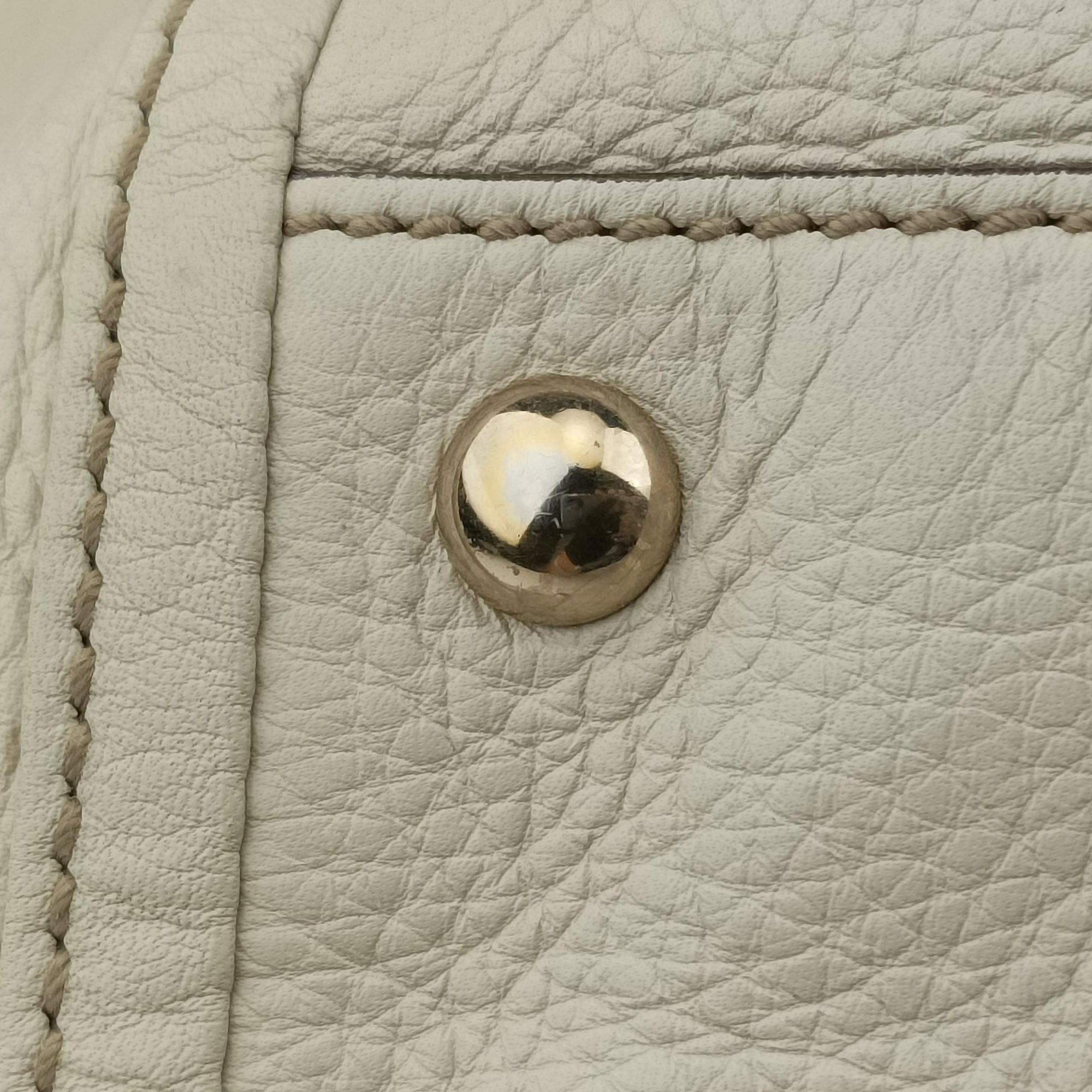 Pre-owned Gucci Soho White Leather 282306 handbag | stylenewstar