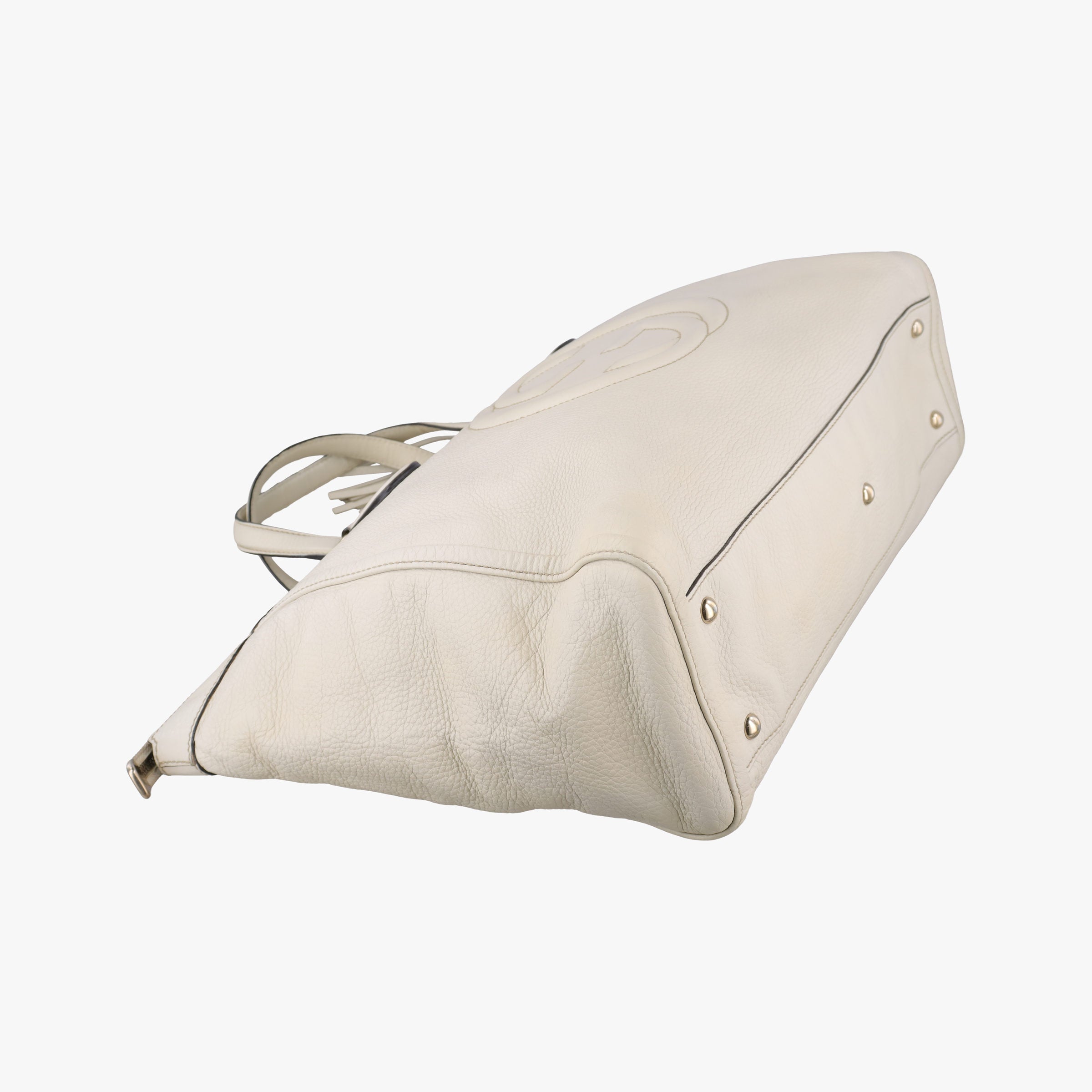 Pre-owned Gucci Soho White Leather 282306 handbag | stylenewstar