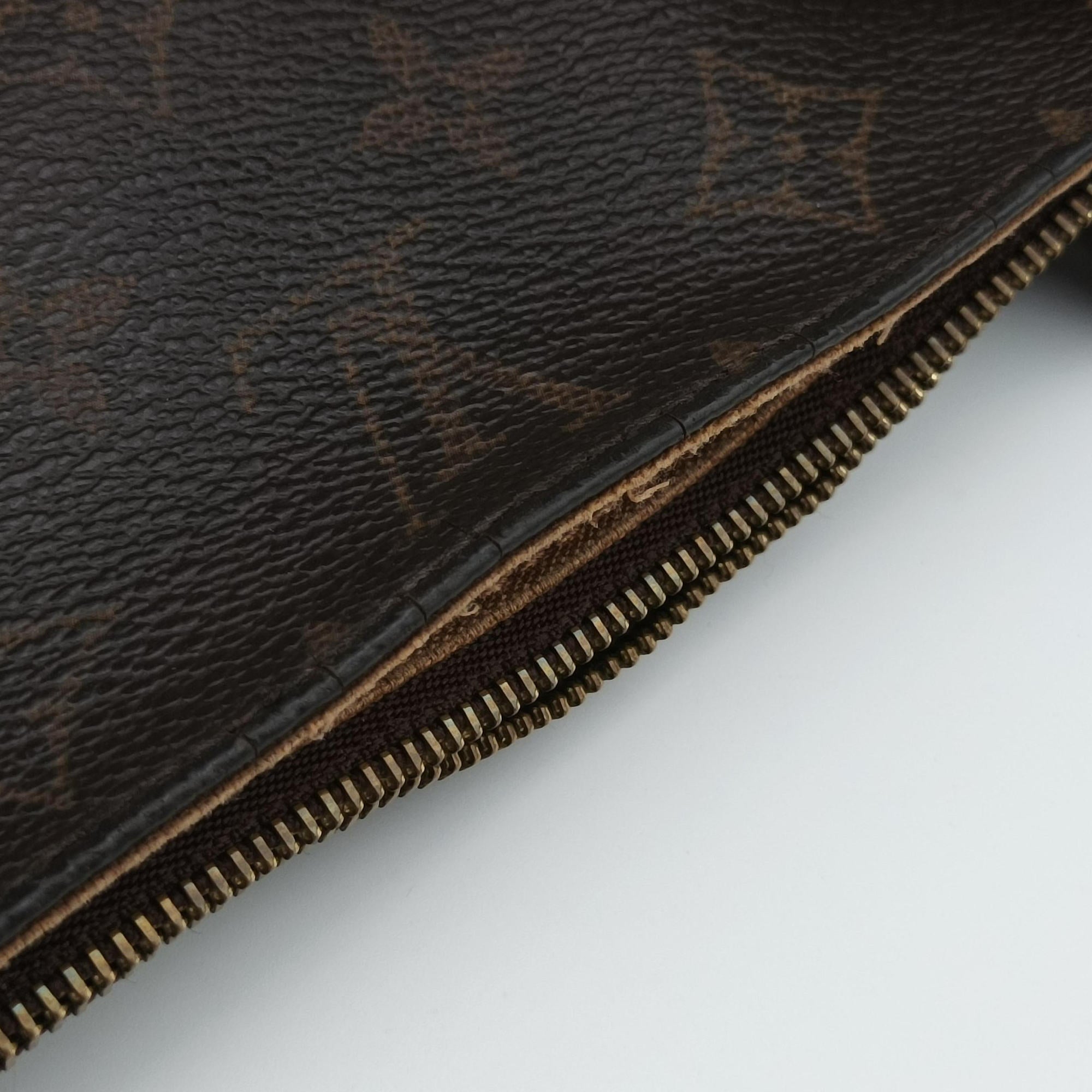 Pre-owned Louis Vuitton Cabas Beaubourg brown Monogram Canvas M53013 shoulderbag | stylenewstar