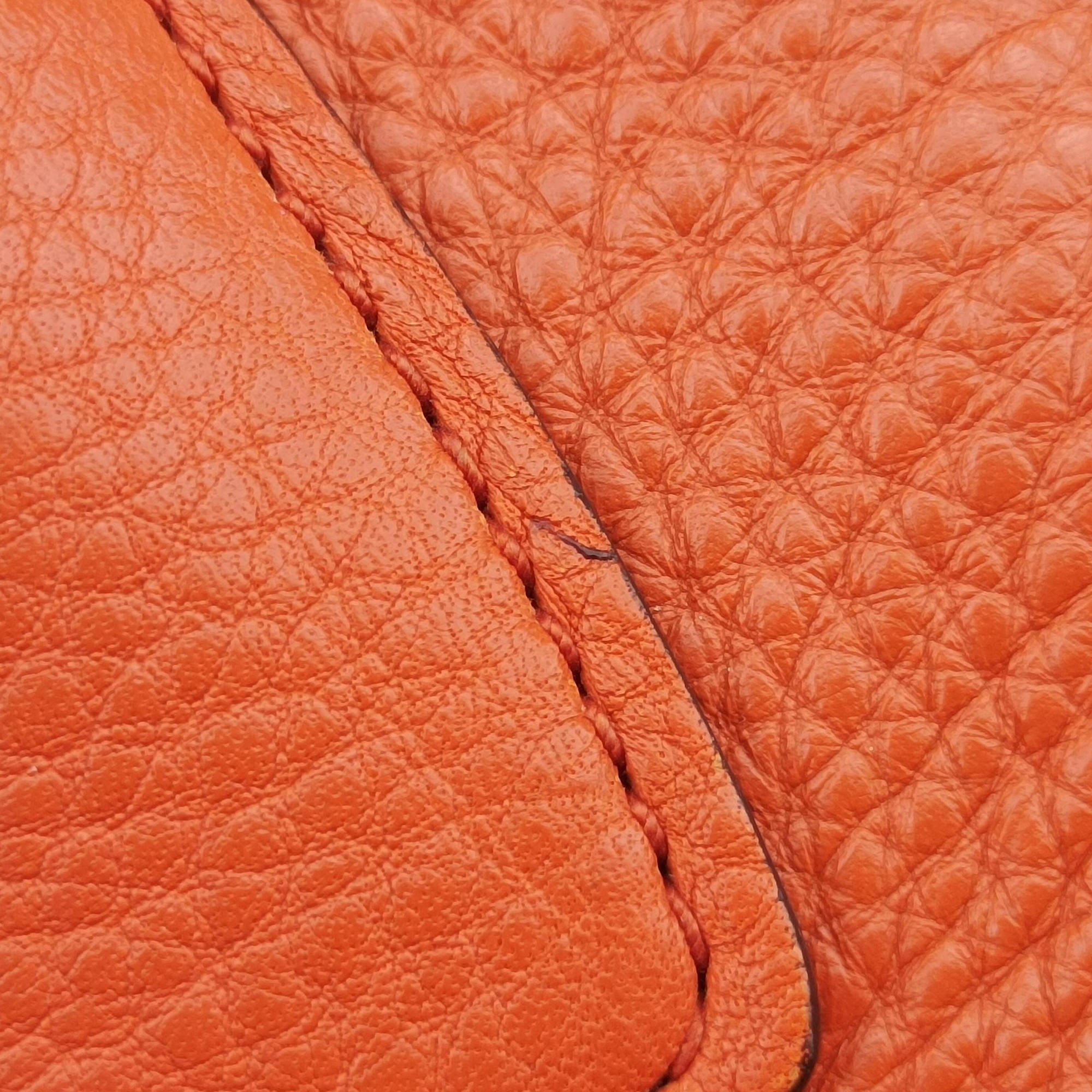 Vintage Prada Vitello Dino Orange Leather BN2671 shoulderbag | stylenewstar