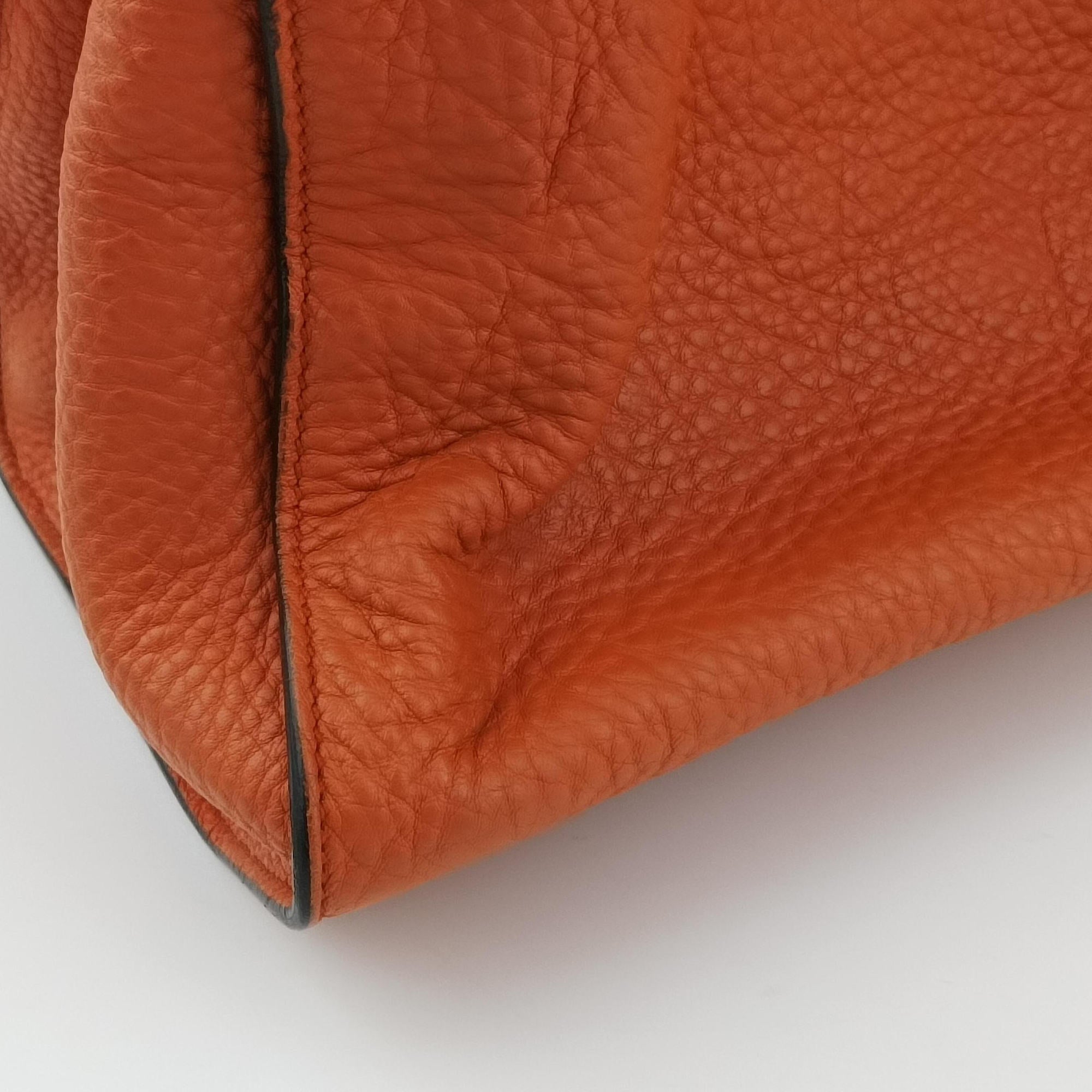 Vintage Prada Vitello Dino Orange Leather BN2671 shoulderbag | stylenewstar
