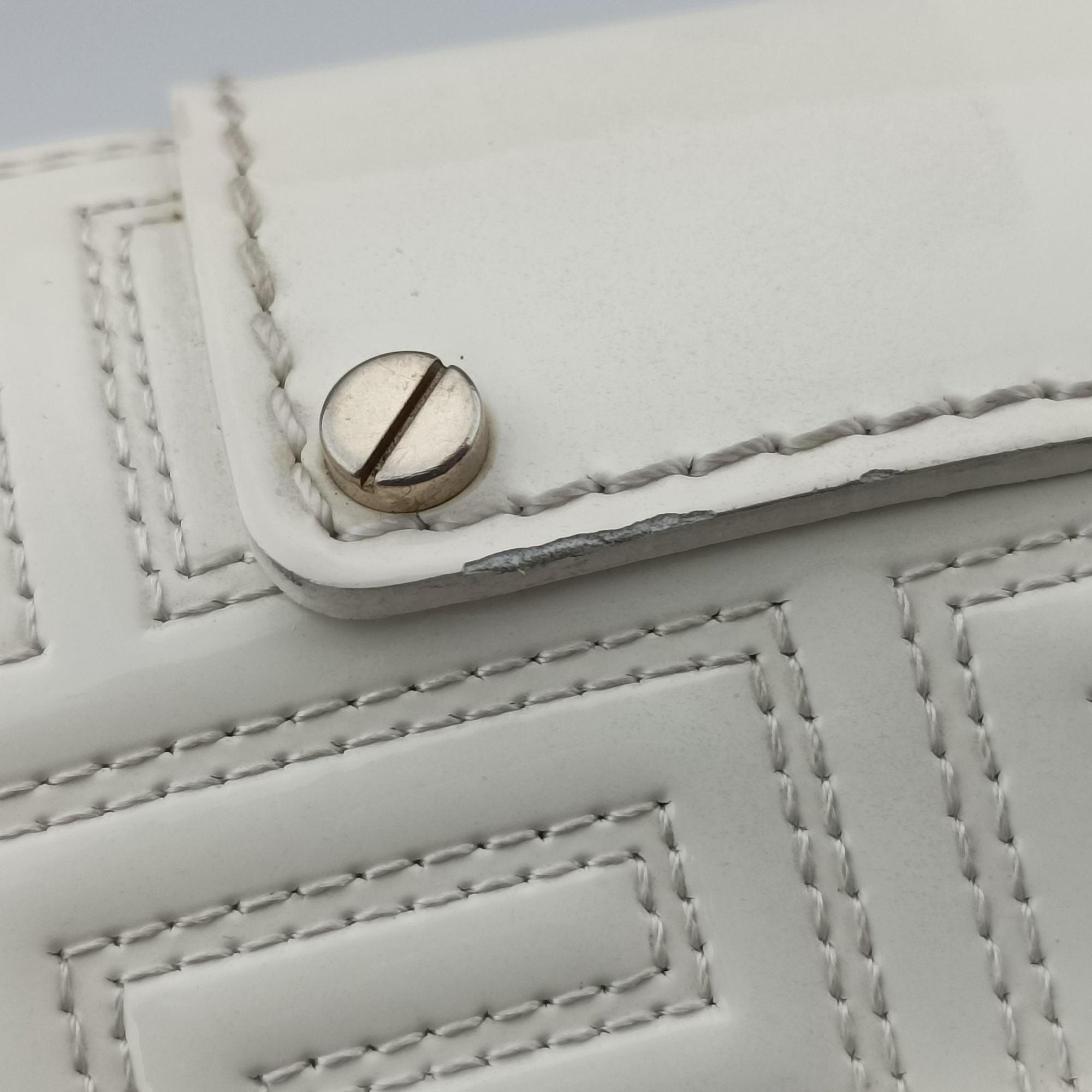 Pre-owned VERSACE Couture thick flap chain White patent  shoulderbag | stylenewstar