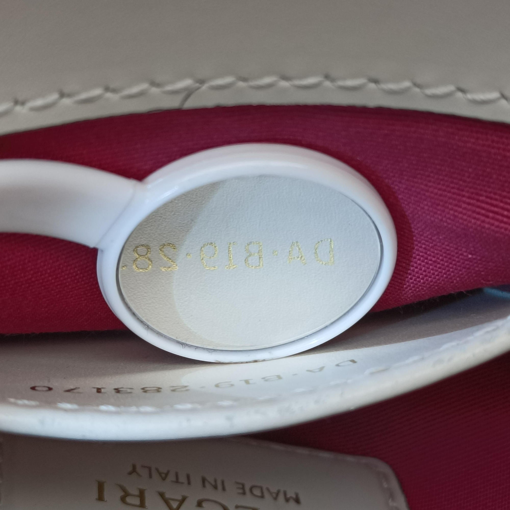 Pre-owned Bvlgari SERPENTI FOREVER White Leather  shoulderbag | stylenewstar