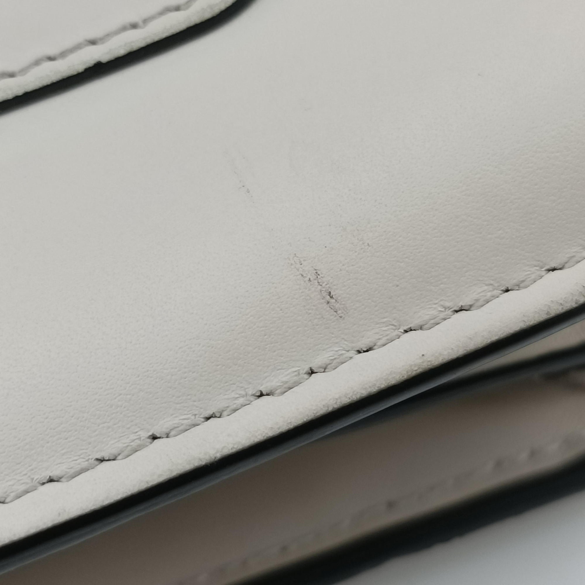 Pre-owned Bvlgari SERPENTI FOREVER White Leather  shoulderbag | stylenewstar